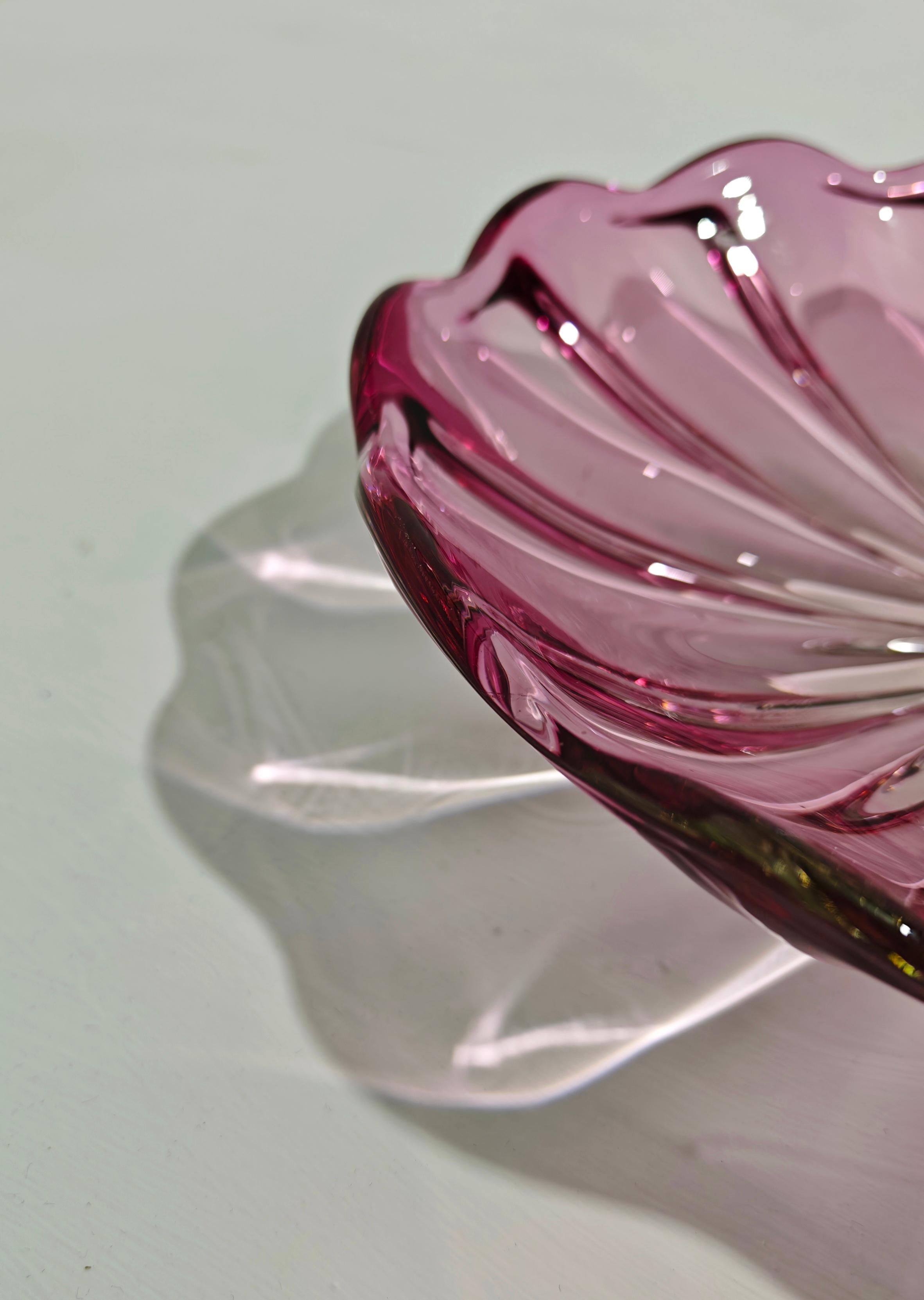 Ciotola centrotavola in vetro di Murano Perple Produzione moderna di metà secolo Italiana 1970 in vendita 2