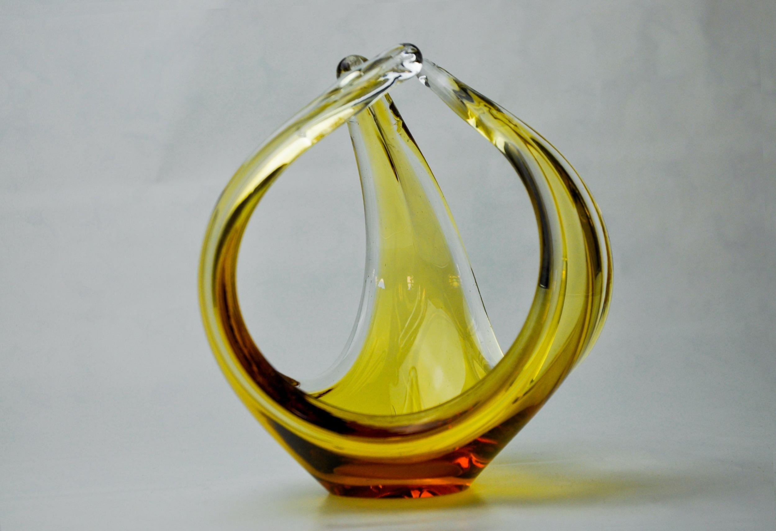Hollywood Regency Centerpiece by Seguso in yellow Murano glass, Italy, 1970 For Sale