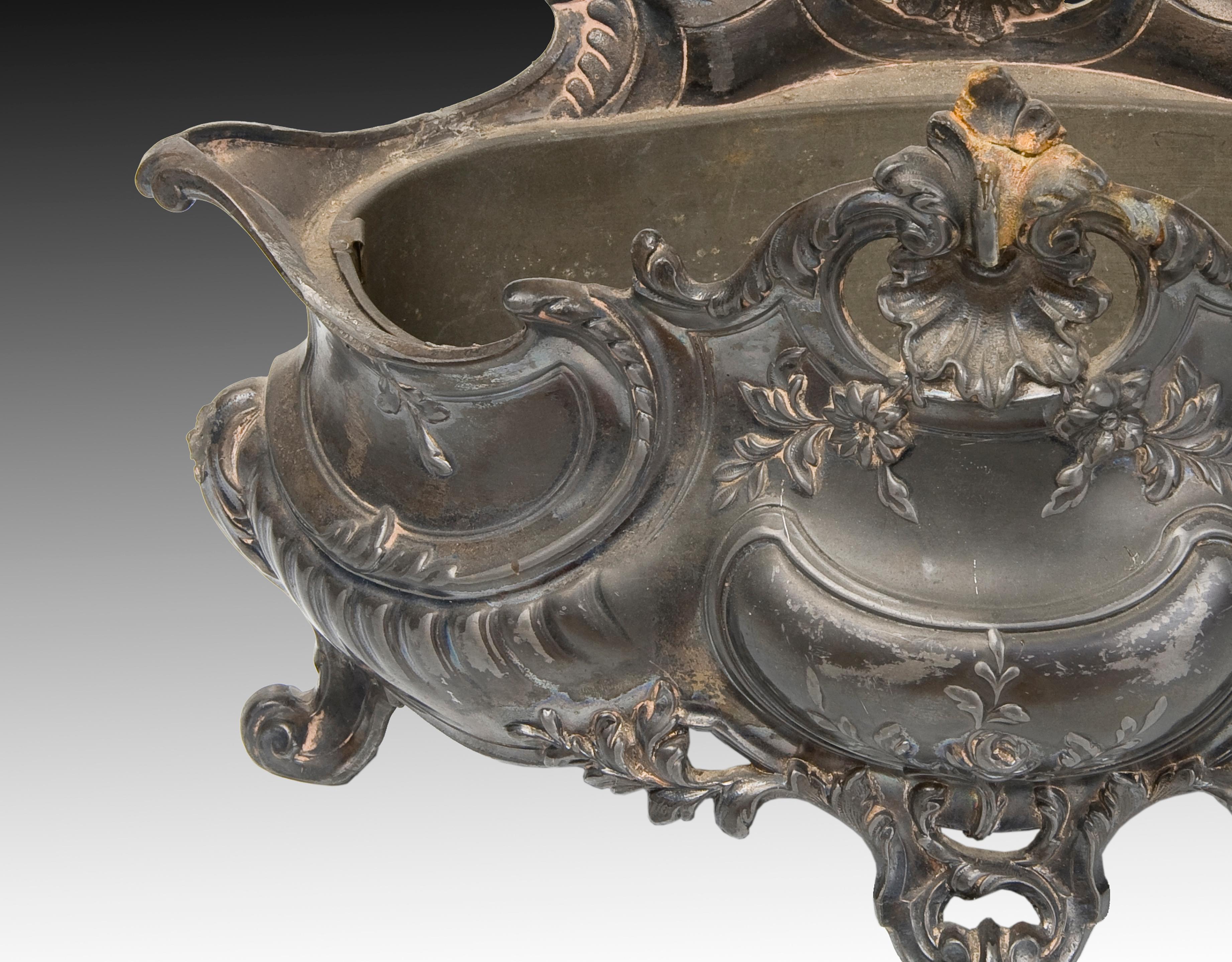 French Centerpiece, Calamine, France, 19th Century For Sale