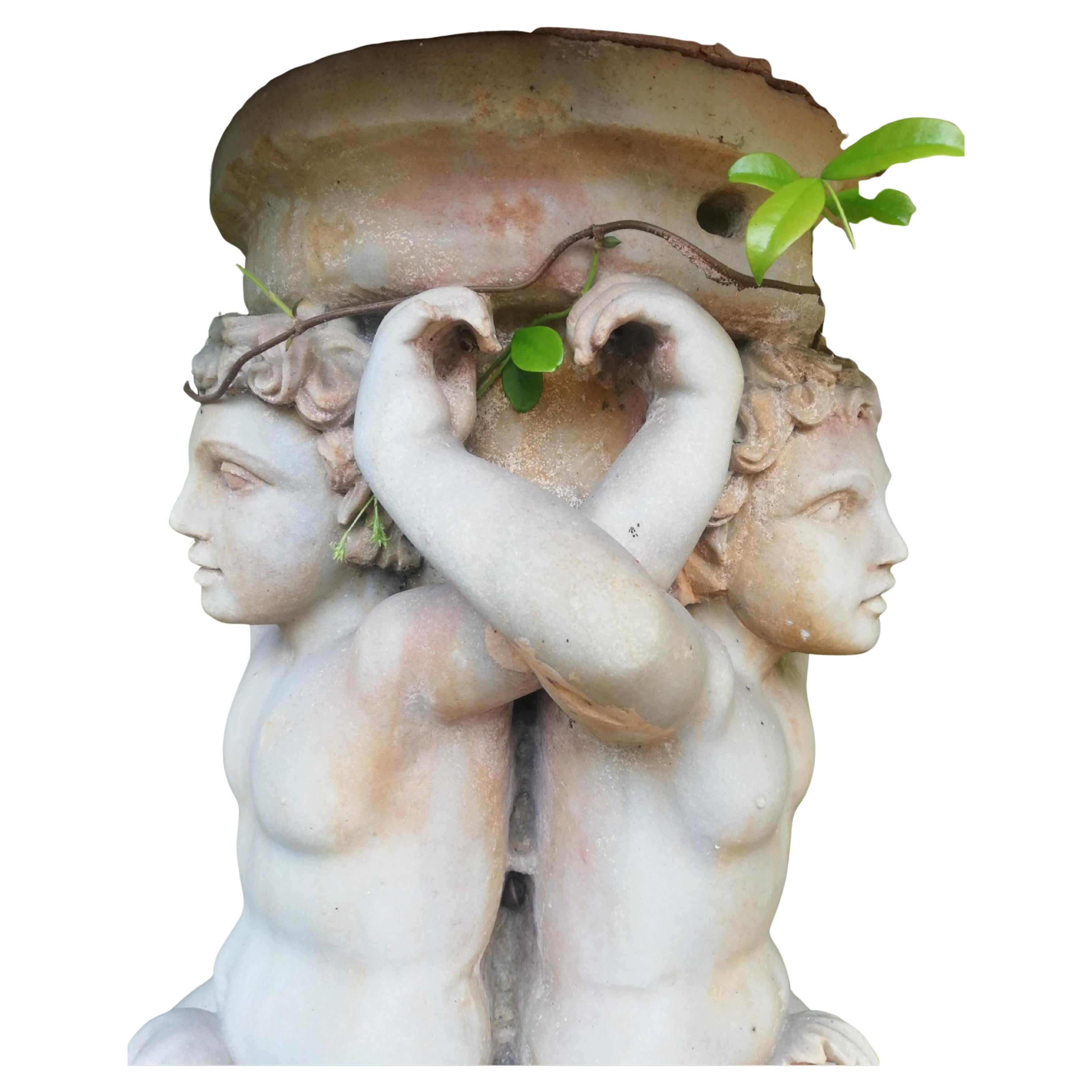 Italian Centerpiece Fountain with an Octagonal Basin in Rosso Verona Marble early 18th For Sale