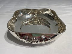 Centerpiece / Fruit Bowl in 800 Silver