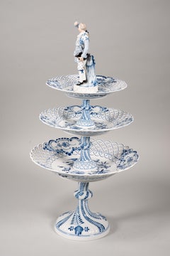 Centerpiece. Glazed porcelain. Meissen, Germany, 19th c.