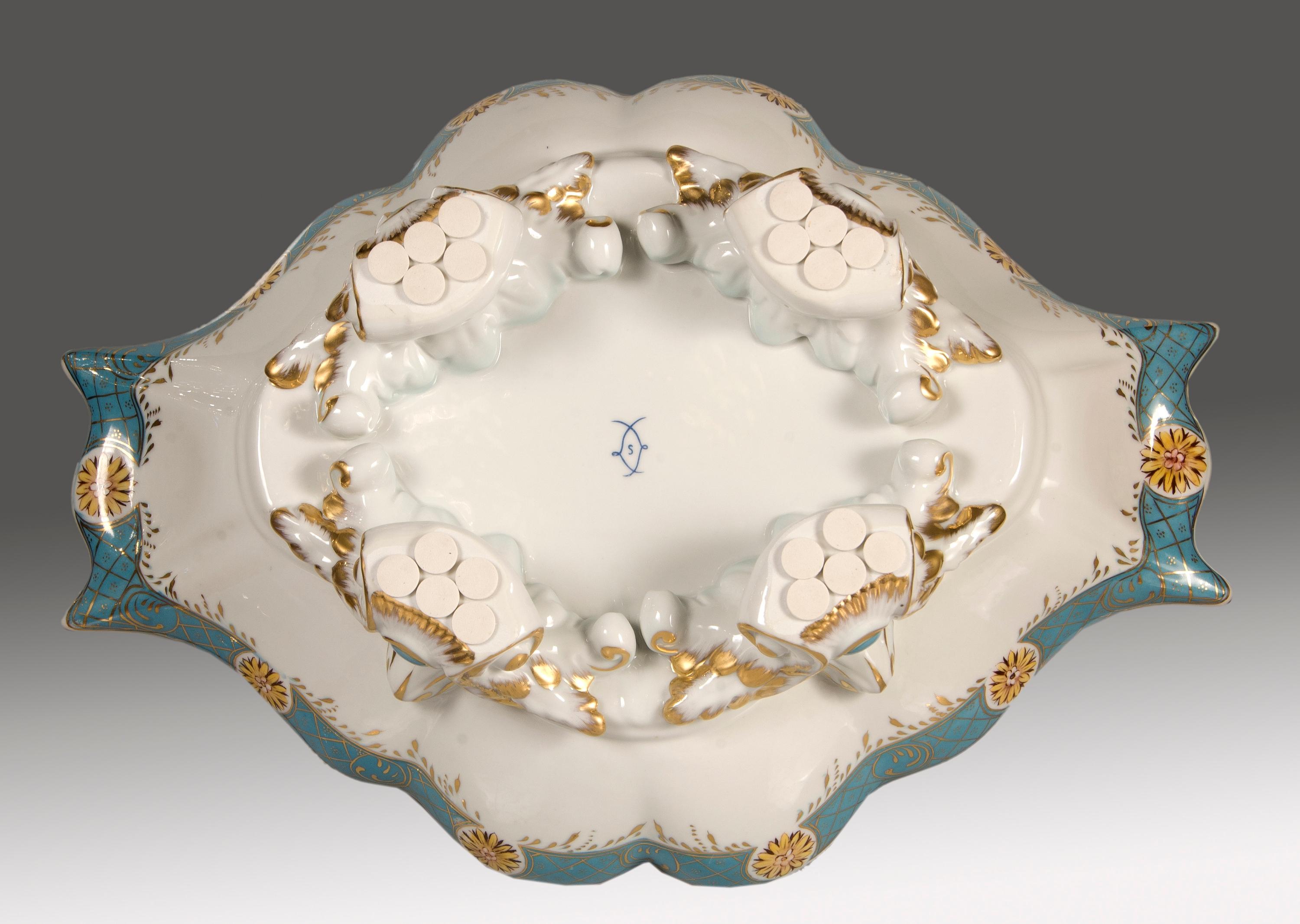 European Centerpiece, Glazed Porcelain