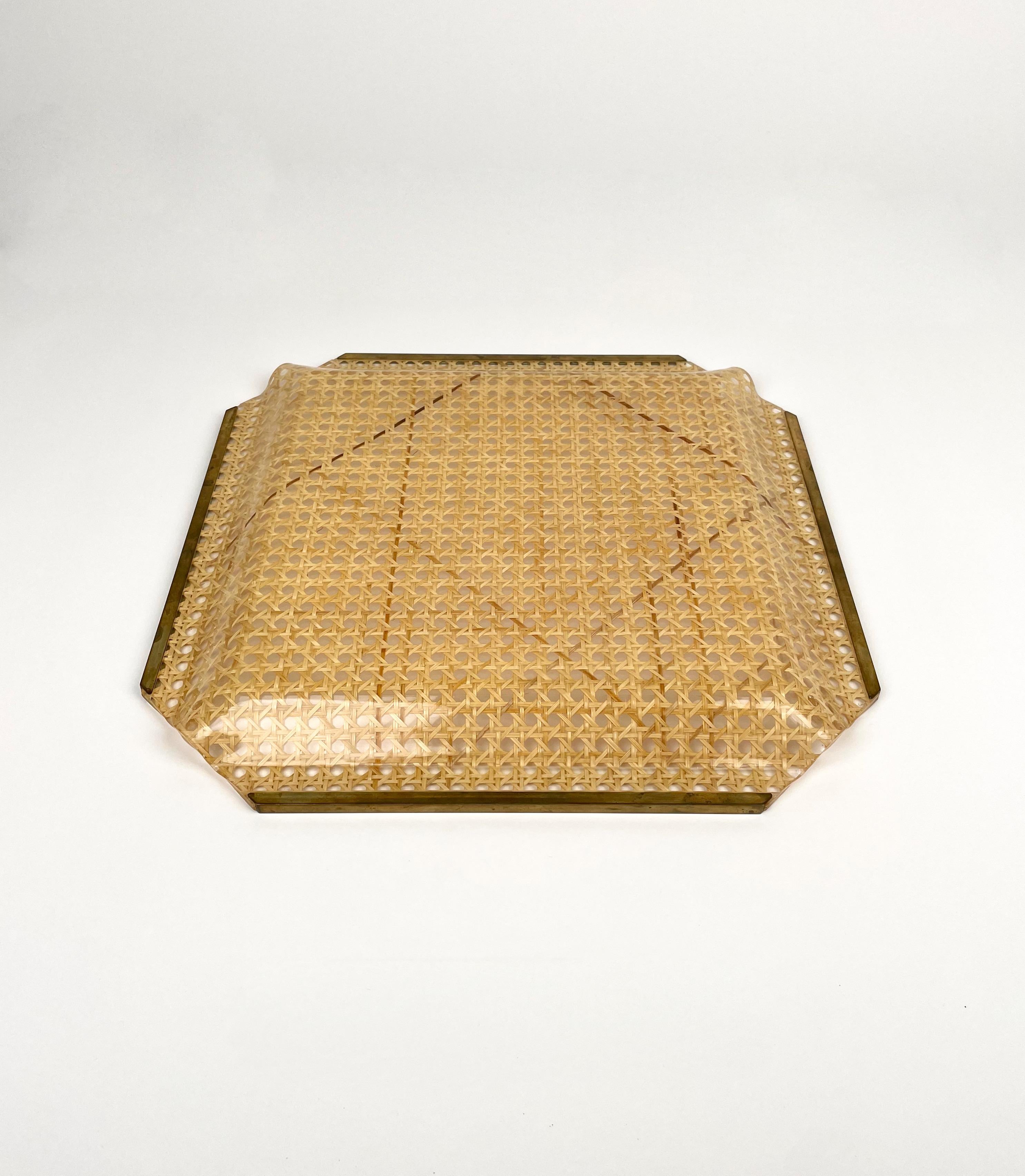 Centerpiece in Lucite, Rattan & Brass Christian Dior Style, Italy, 1970s For Sale 4