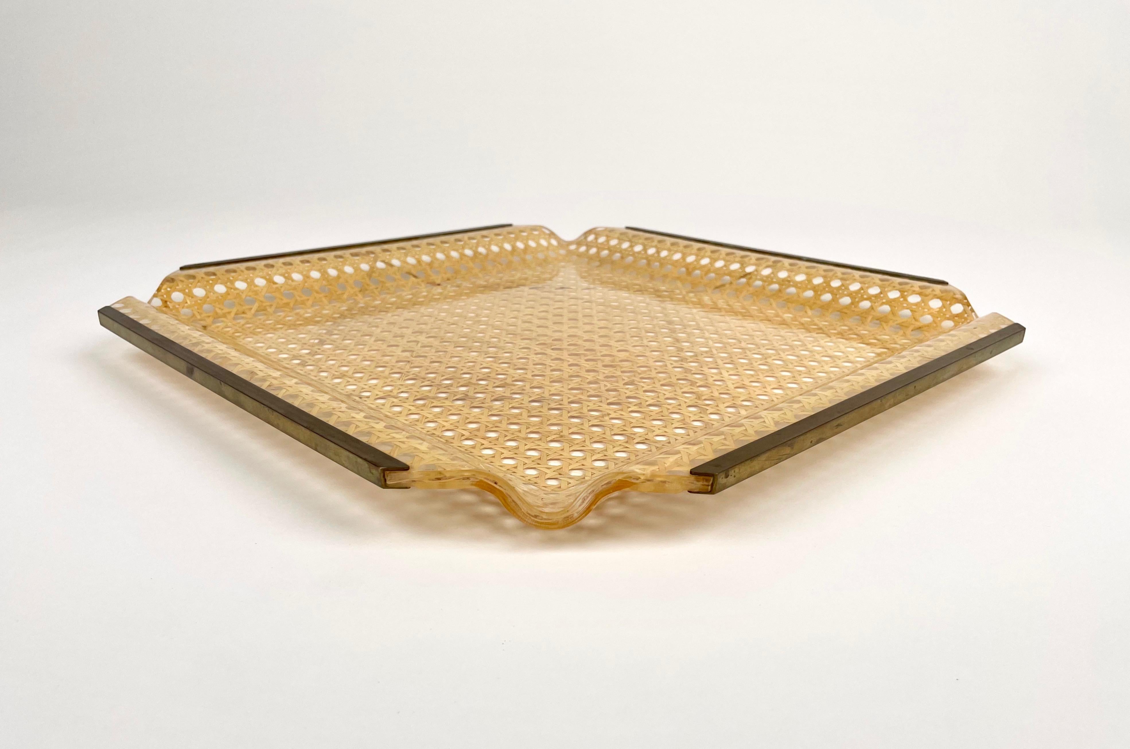 Centerpiece in Lucite, Rattan & Brass Christian Dior Style, Italy, 1970s For Sale 2