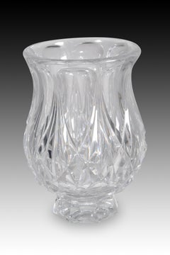 Centerpiece in the shape of a tulip. Crystal (glass) cut. 20th century.
