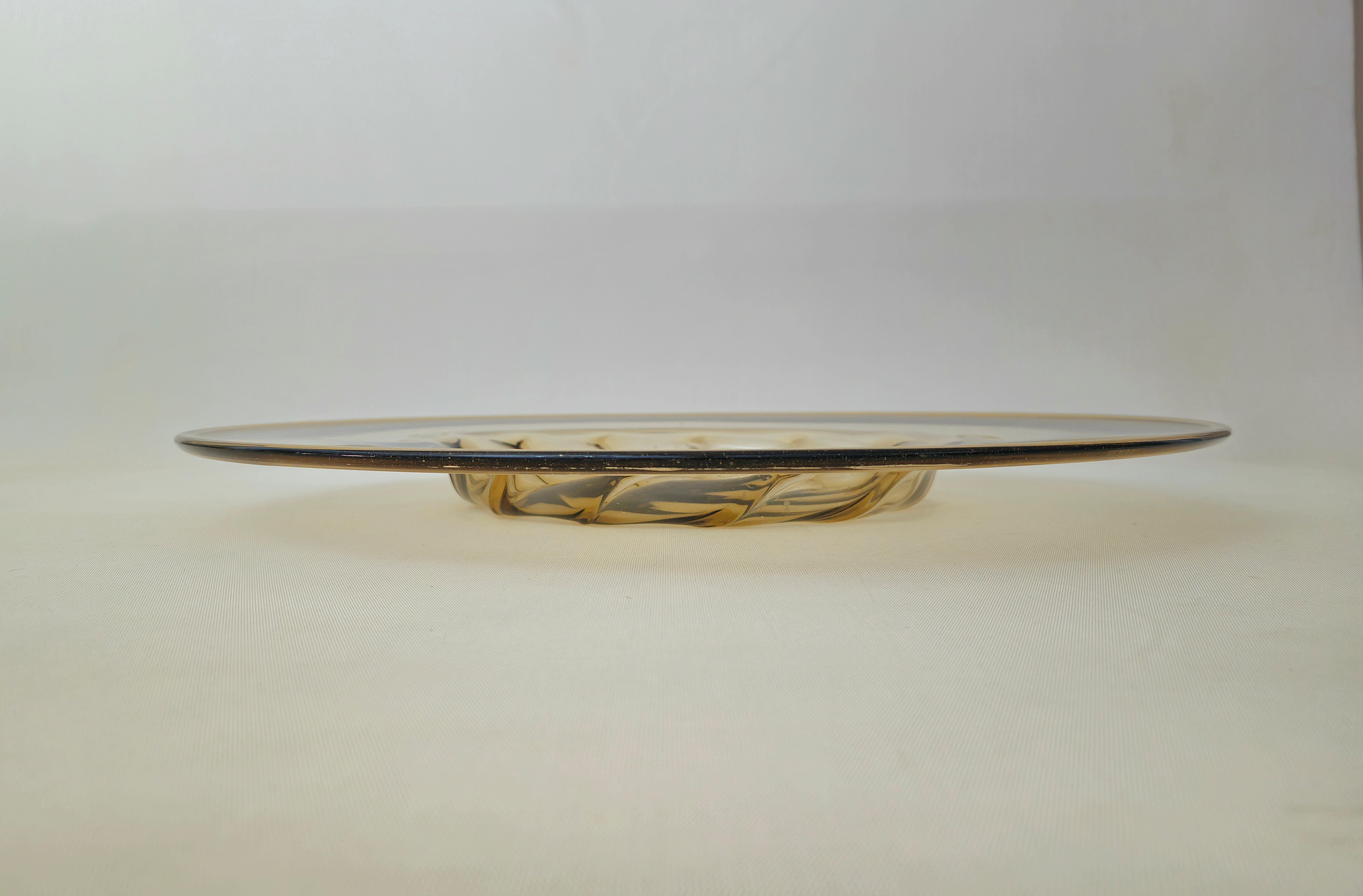 Mid-Century Modern Centerpiece Murano Glass Attributable to Vittorio Zecchin Midcentury Italy 1940s For Sale