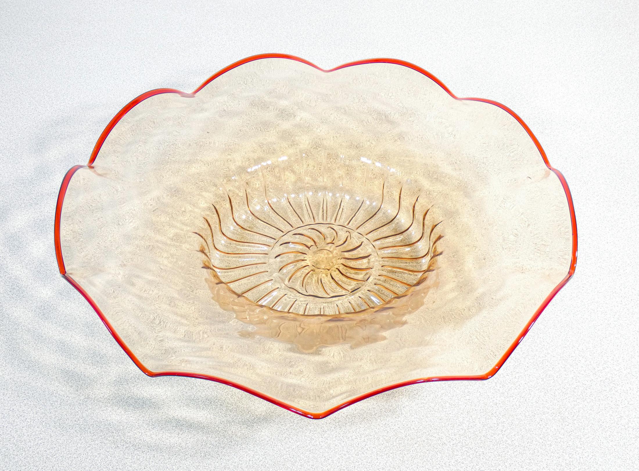 Italian Centerpiece Plate, Design by Vittorio Zecchin in Blown Murano Glass, 1940s For Sale