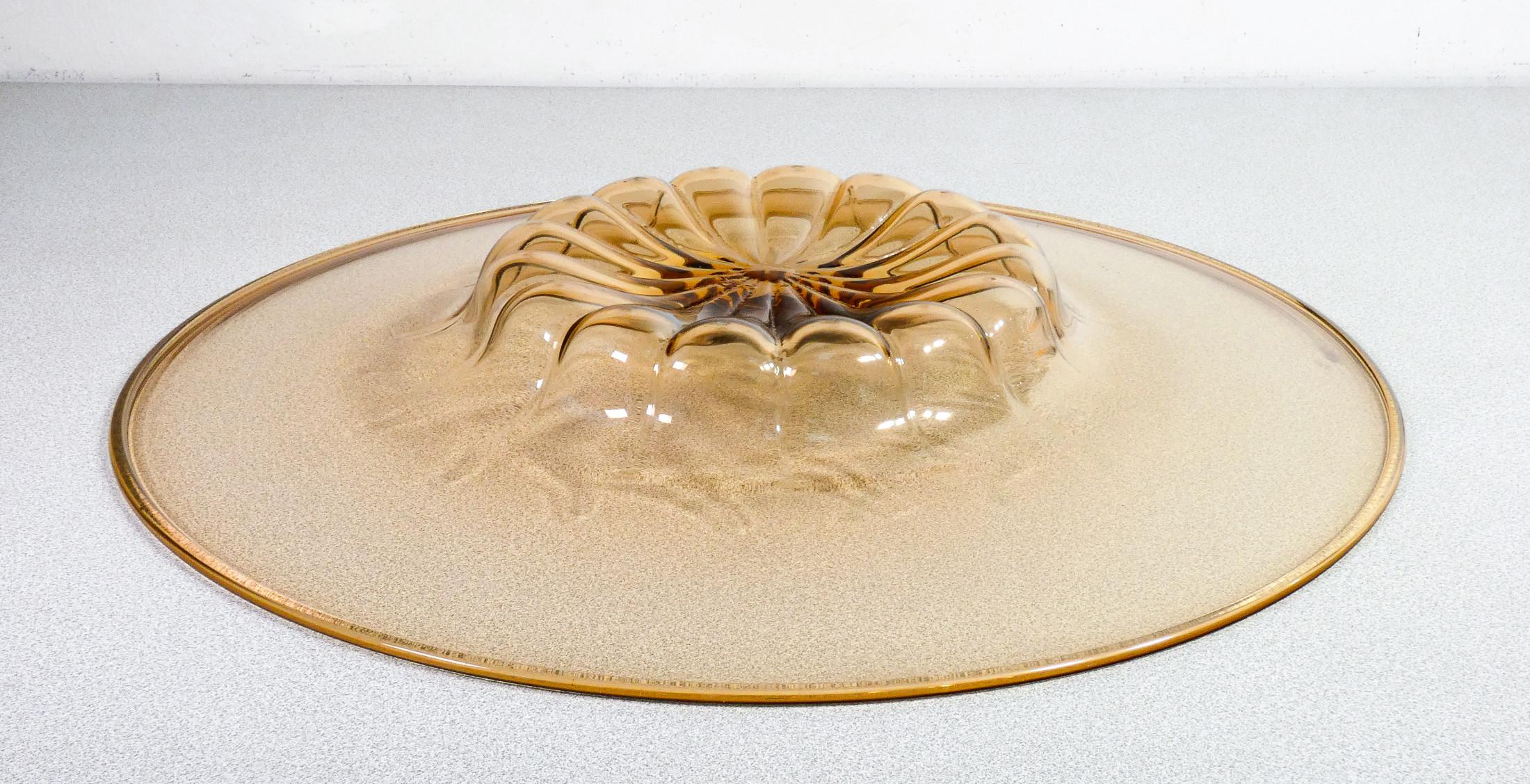 Blown Glass Centerpiece Plate, Design by Vittorio Zecchin in Blown Murano Glass, 1940s For Sale