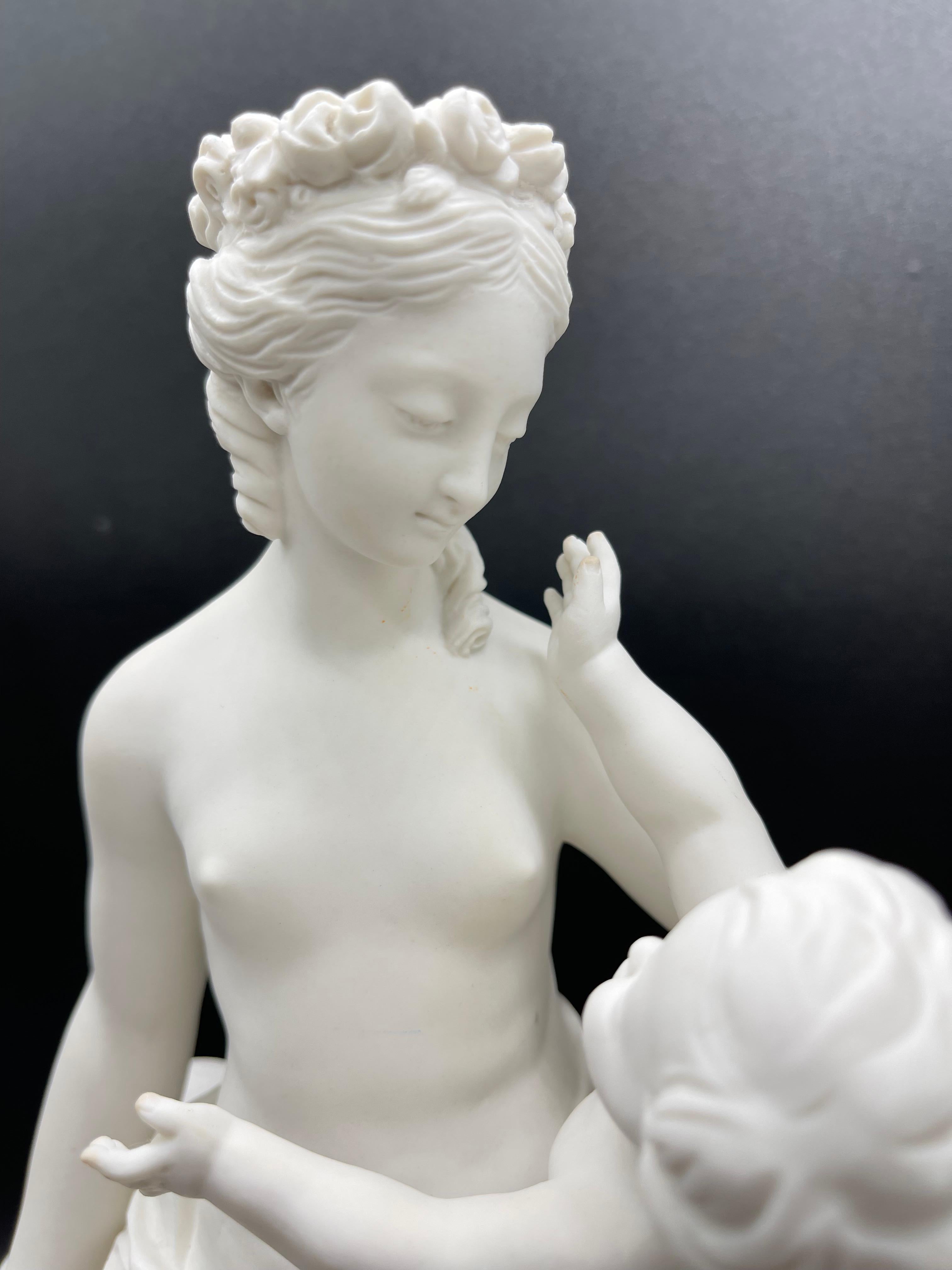 French Centerpiece Psychee and Cupidon Statue in Sevres biscuit, 1890s, France For Sale