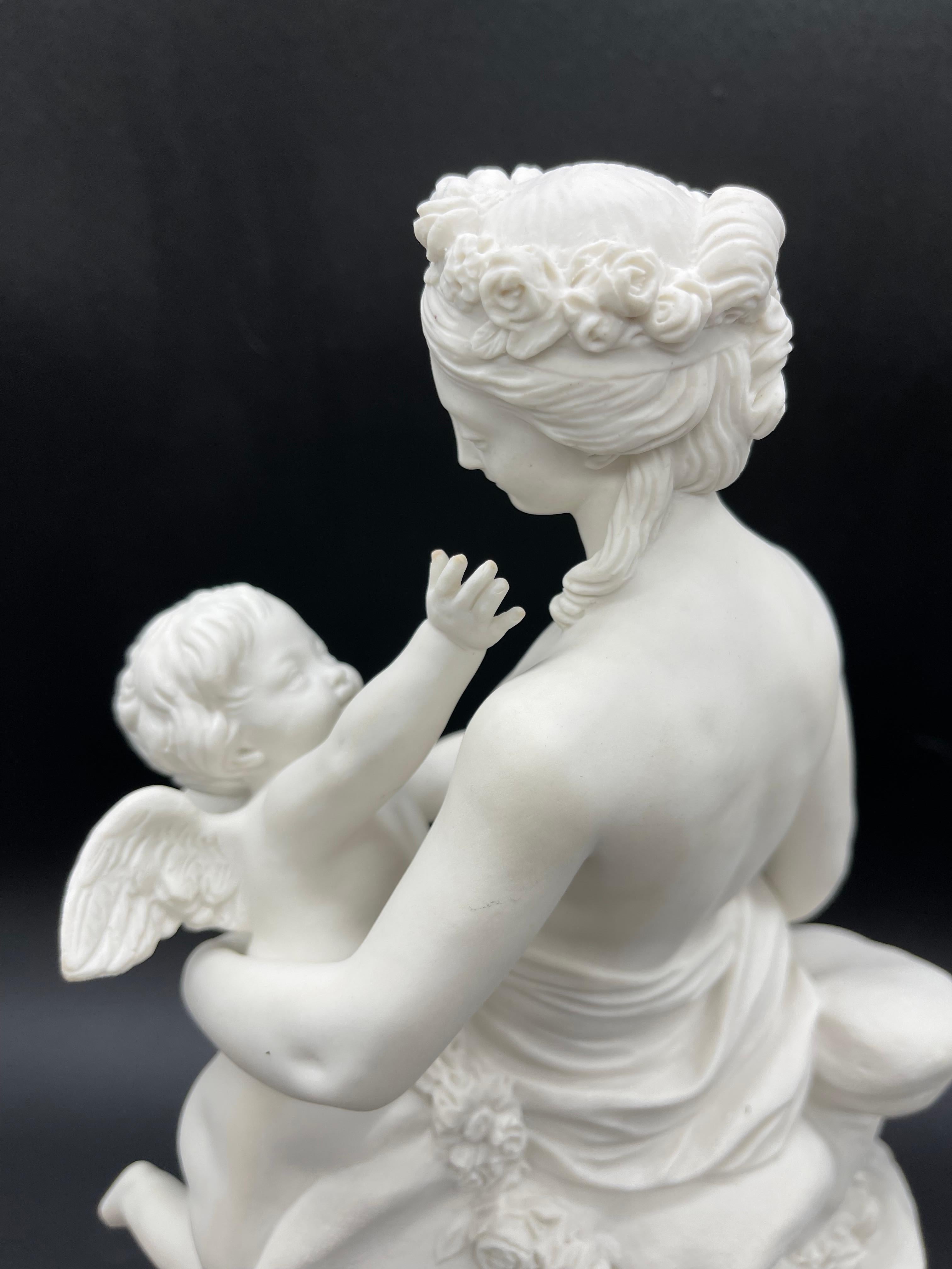 Centerpiece Psychee and Cupidon Statue in Sevres biscuit, 1890s, France For Sale 1