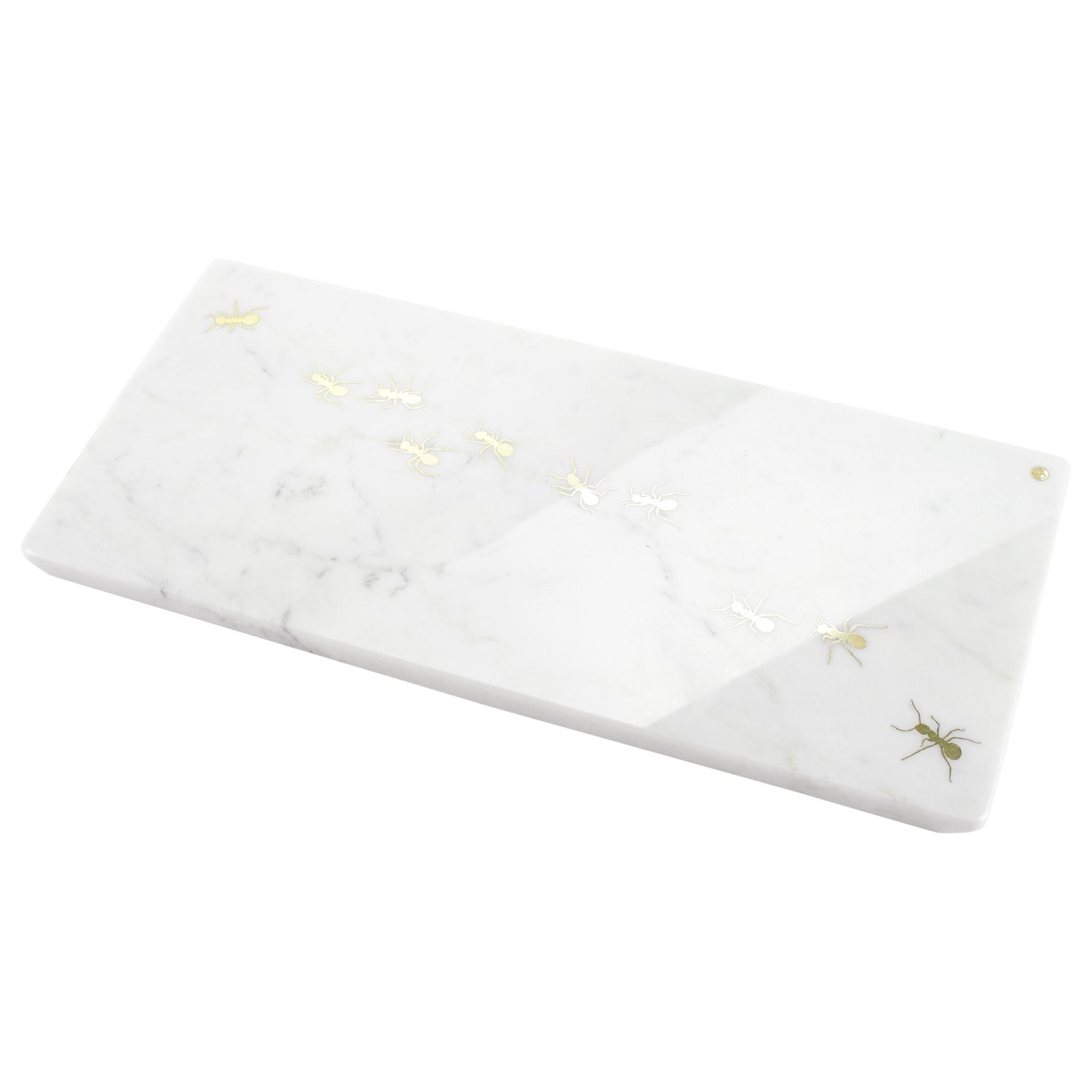 Piatto centrotavola Piatti da tavola Marmo bianco di Carrara Intarsio in ottone Italia in vendita