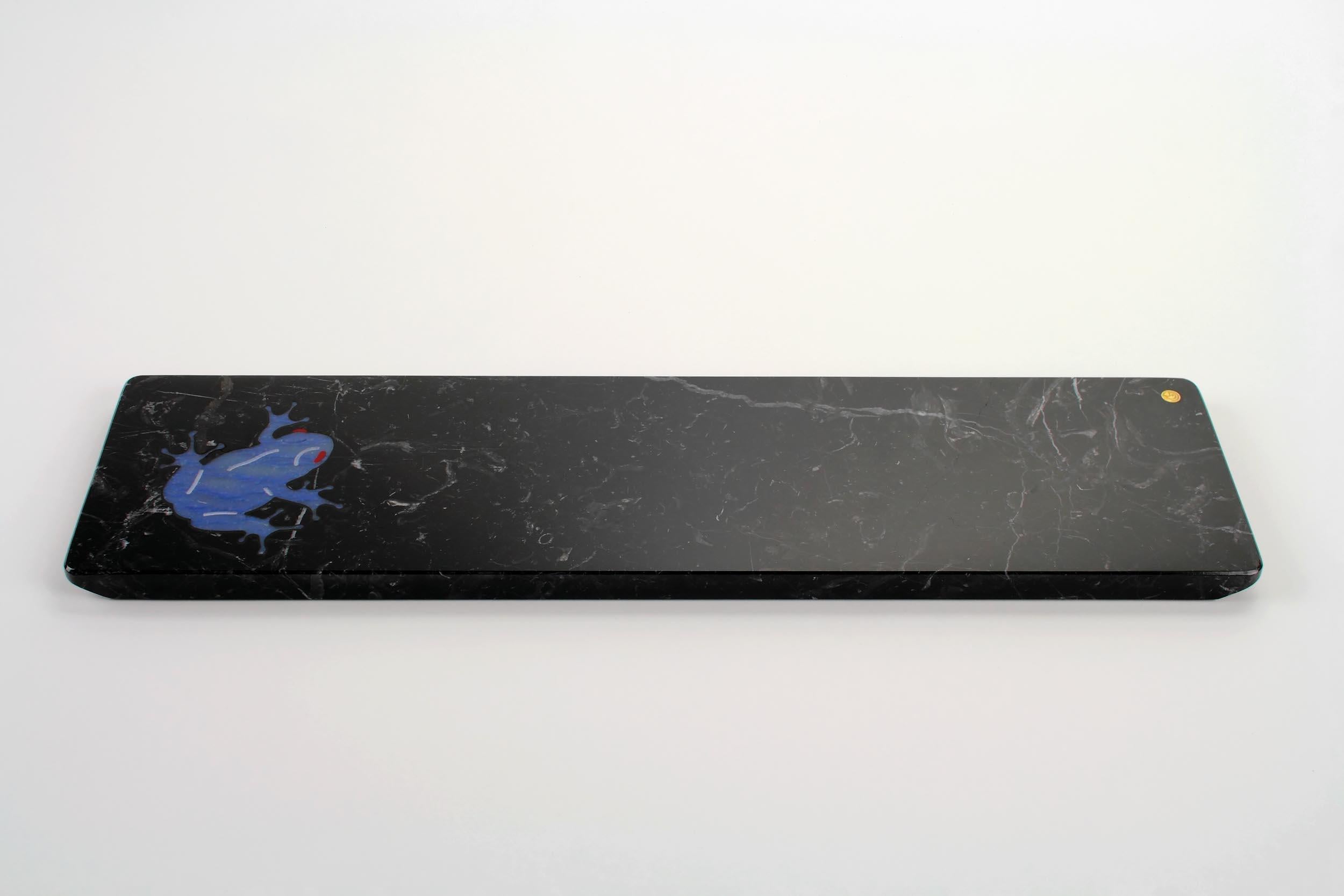 Centerpiece/Serving plate in Marquina marble with semi-precious quartzite Azul Macaubas inlay.

Dimensions: Medium L 45, W 12, H 1.5 cm

Also available: Big L 45, W 20.5, H 1.5 cm 

100% Hand made in Italy

Marble is a natural material, every piece