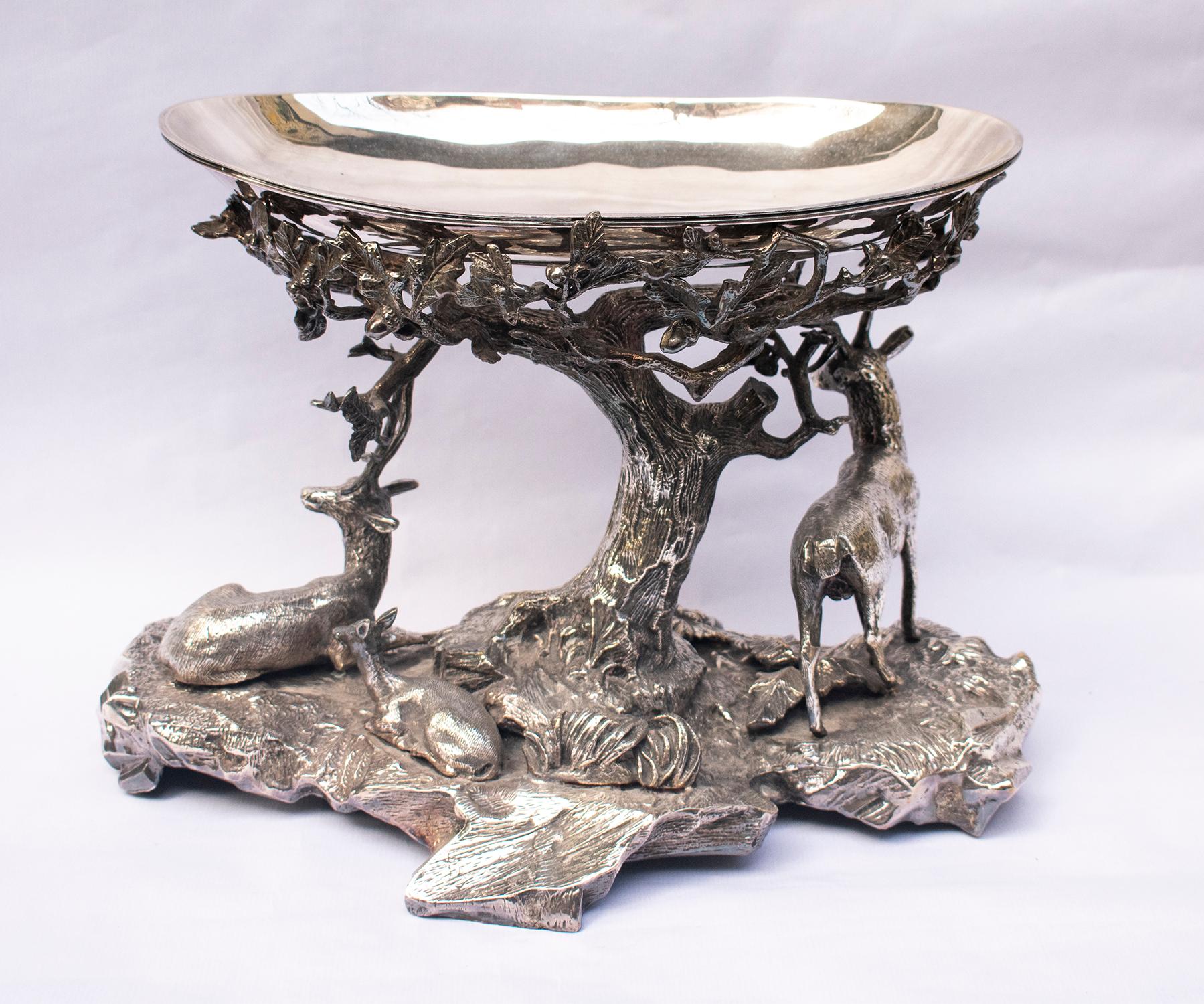 Plated Centerpiece, Valenti Style, in Silver Metal, 1970's