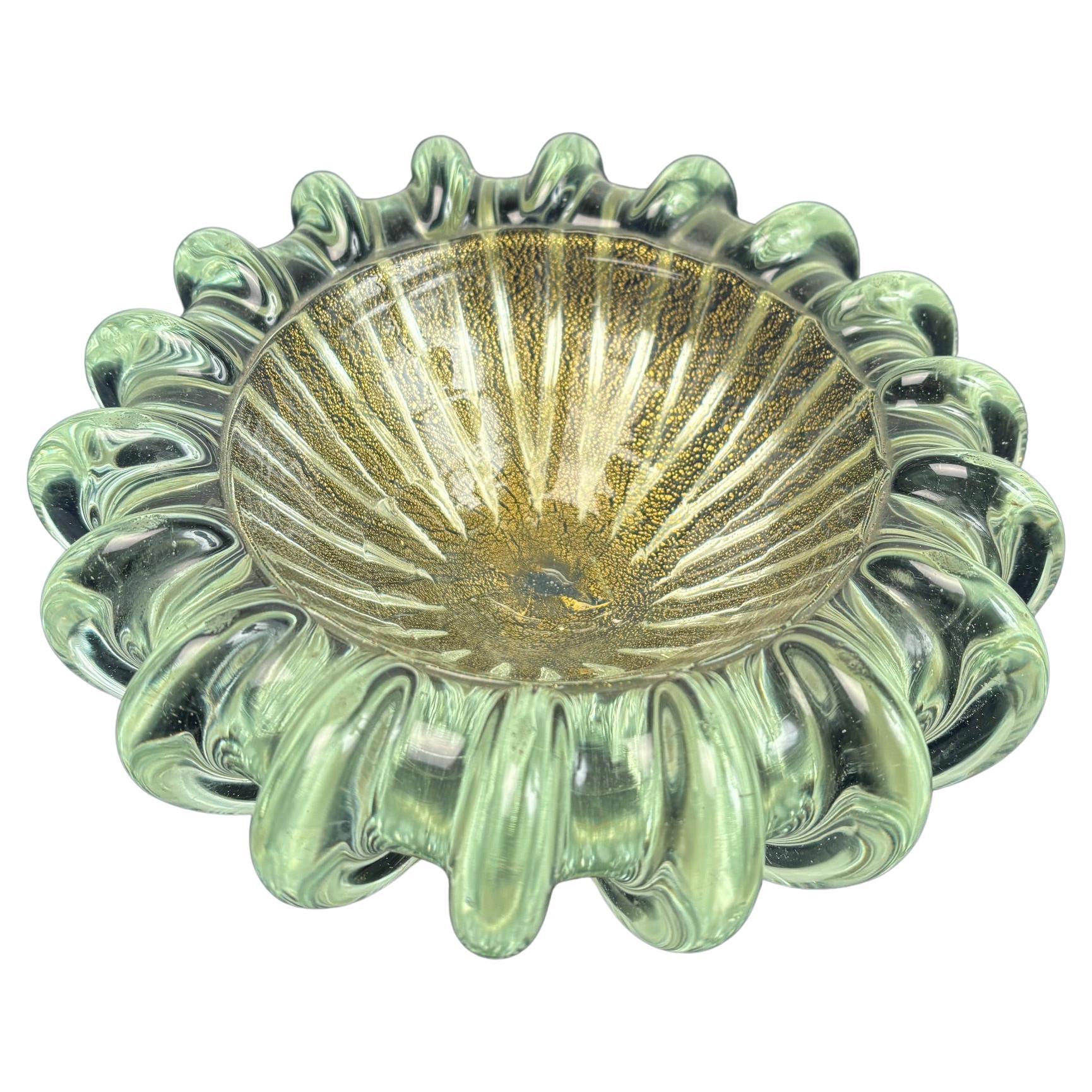 Jarrón centro de mesa de Barovier 
Toso en cristal de Murano, Italia, años 50 en venta