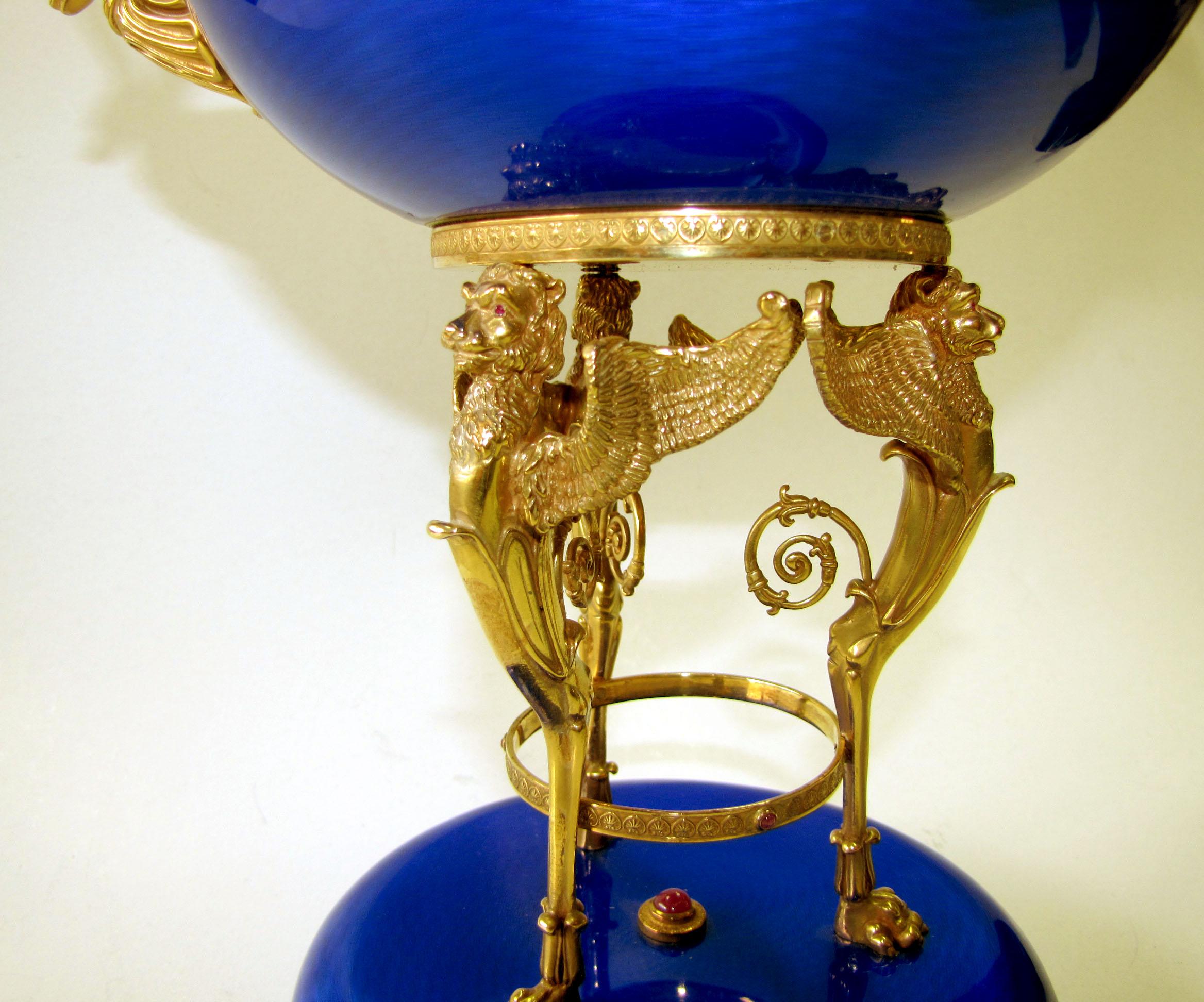 Late 20th Century Centerpiece winged lions blue fired enamel sterling silver Salimbeni in vendita