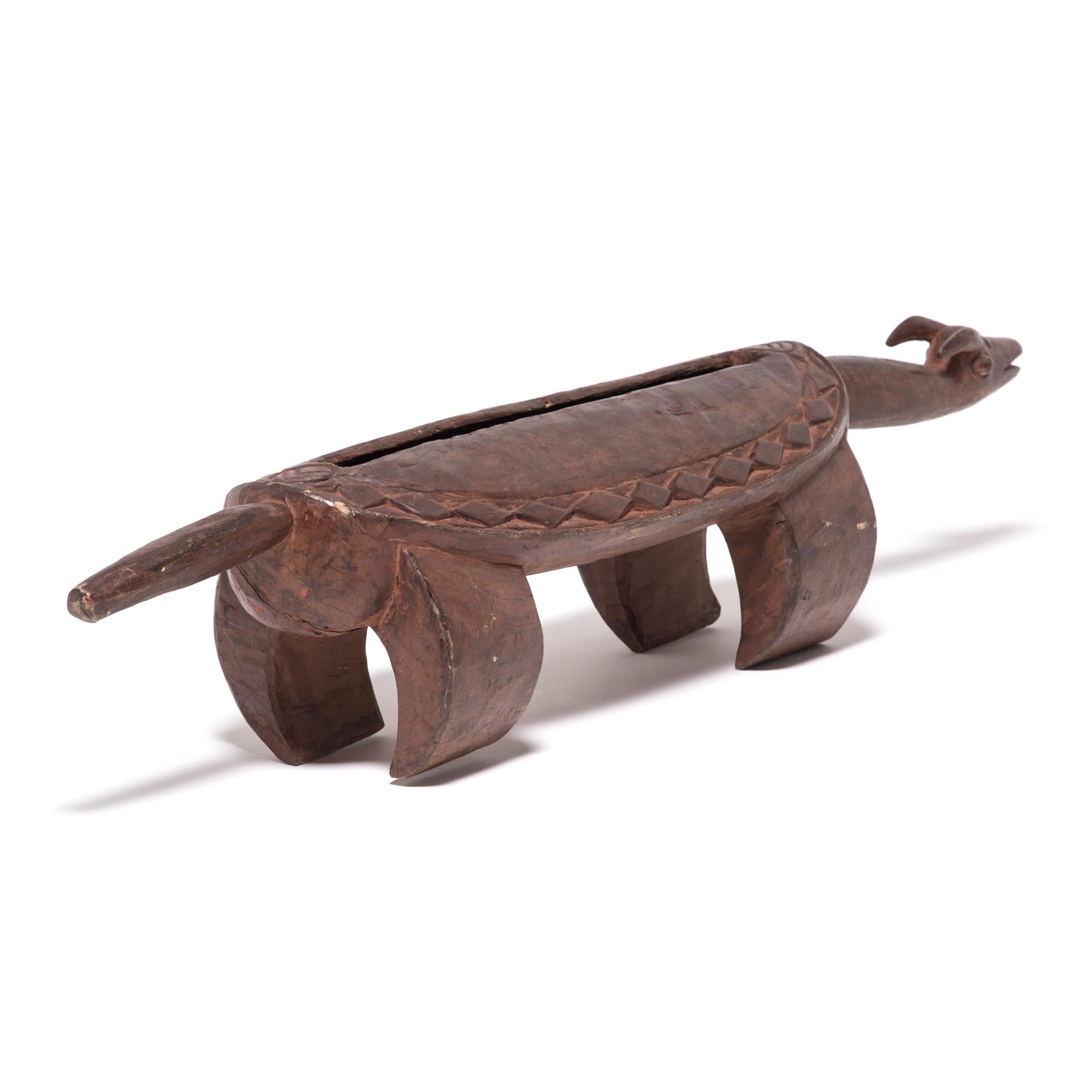 Tribal Buffle d'Afrique centrale Tambour fendu en vente