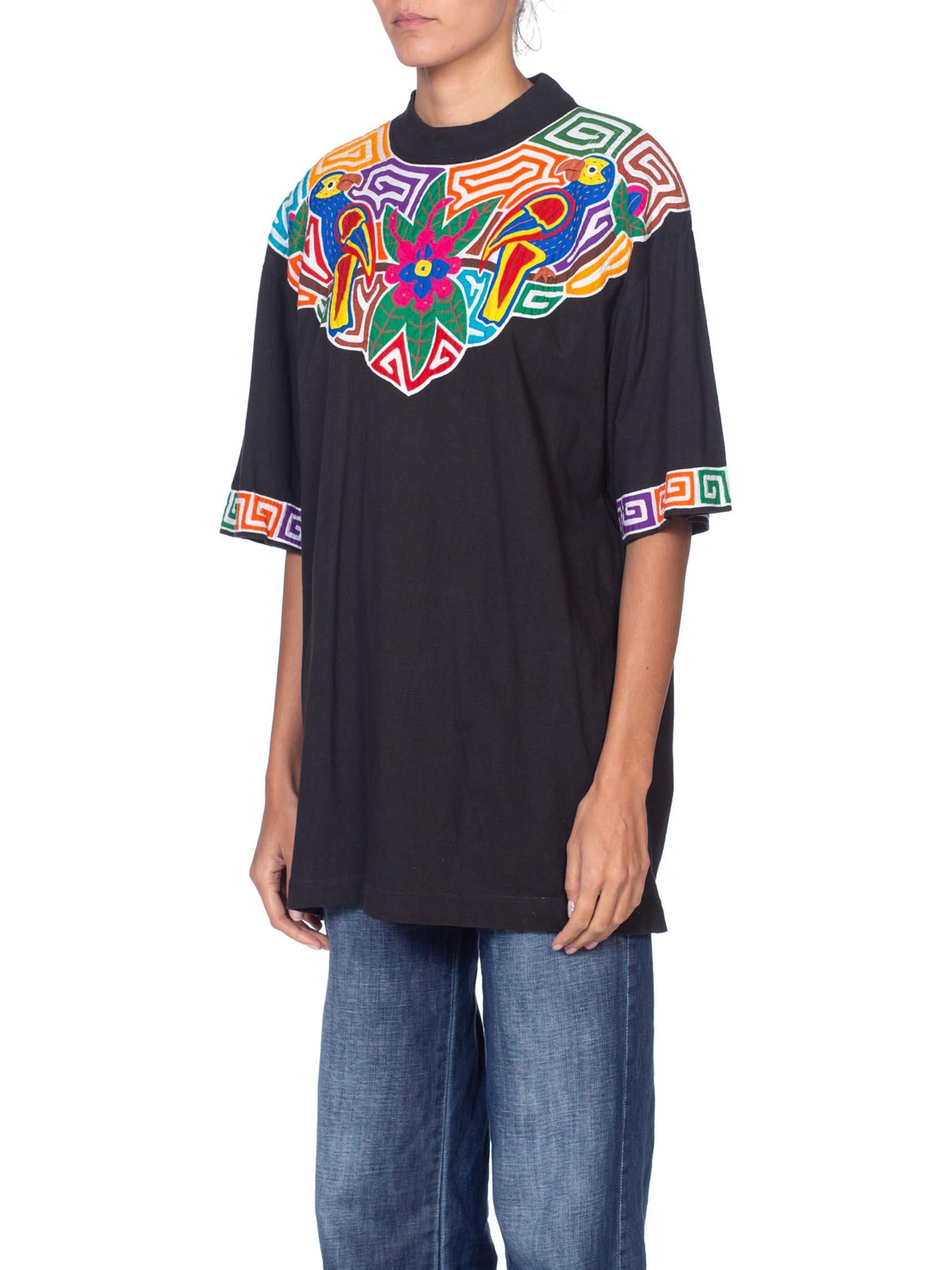 1980S Black Cotton Central American Floral And Parrot Appliqué T-Shirt In Excellent Condition In New York, NY