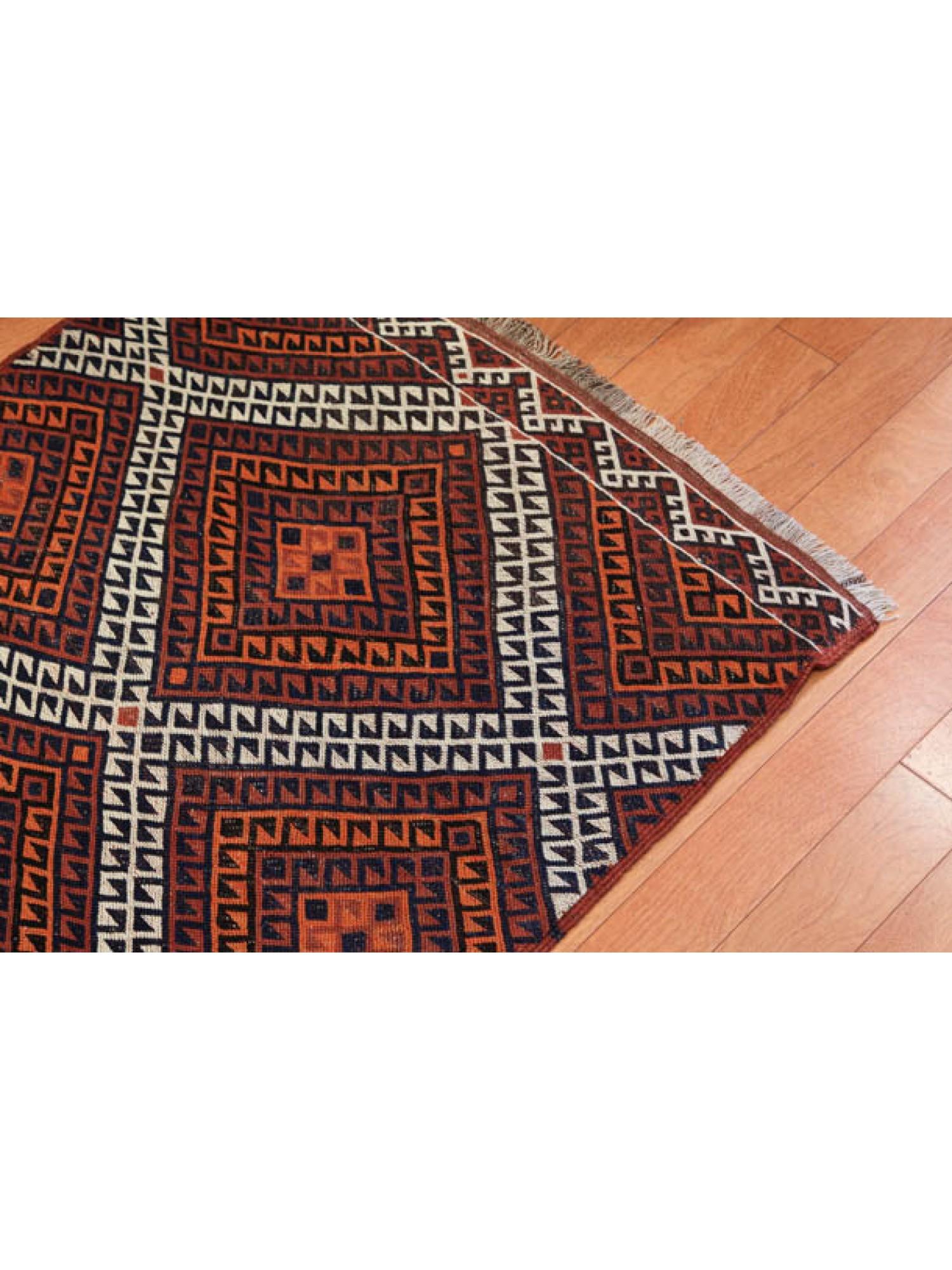 Central Anatolian Old Runner Kilim, Wool Rug Vintage Turkish Carpet In Good Condition For Sale In Tokyo, JP