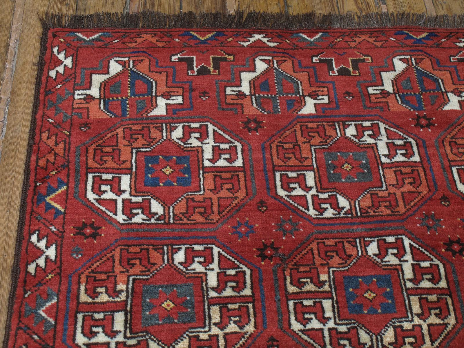 Early 20th Century Central Asian Rug with Animal 