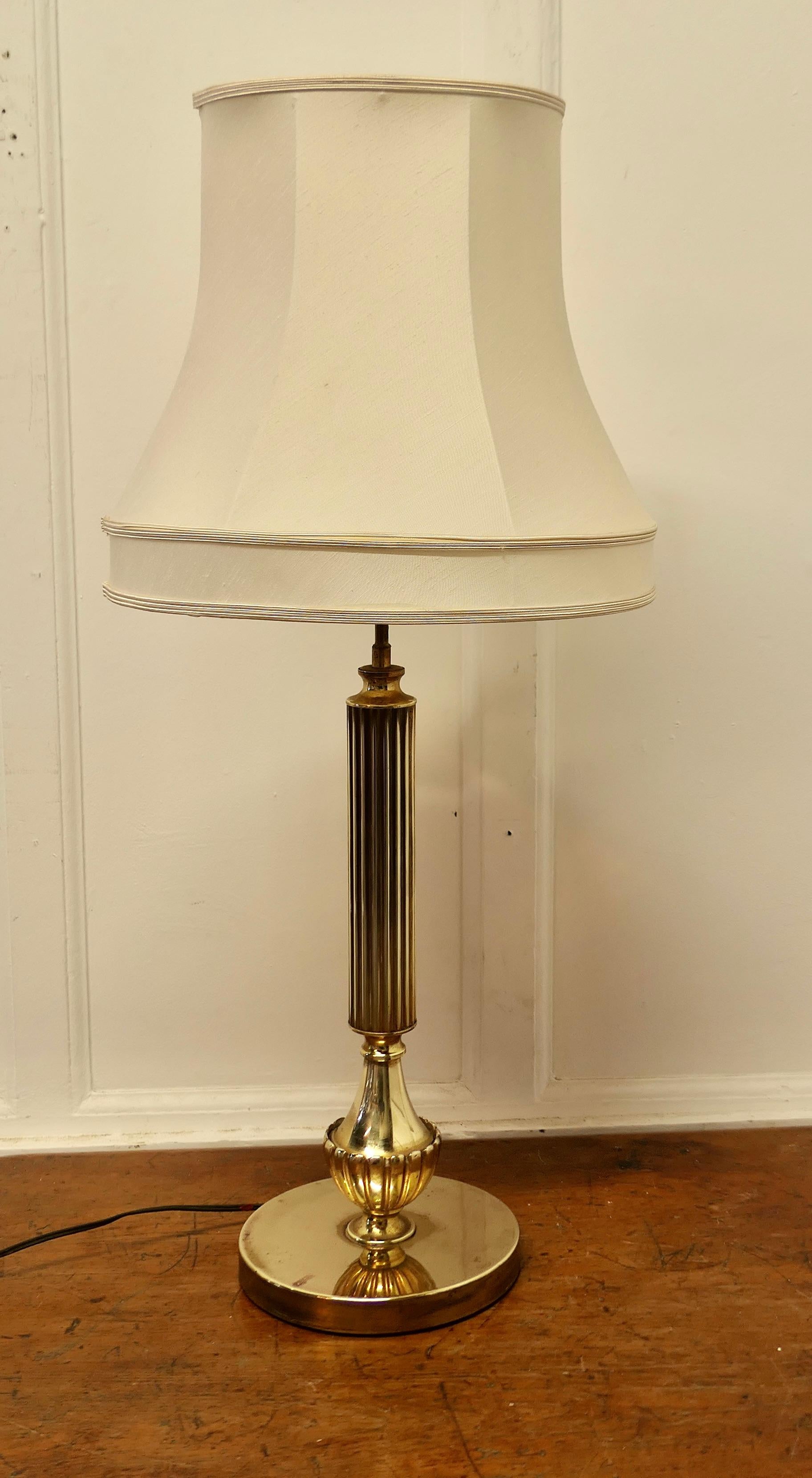 Central Brass Column Table Lamp For Sale 3