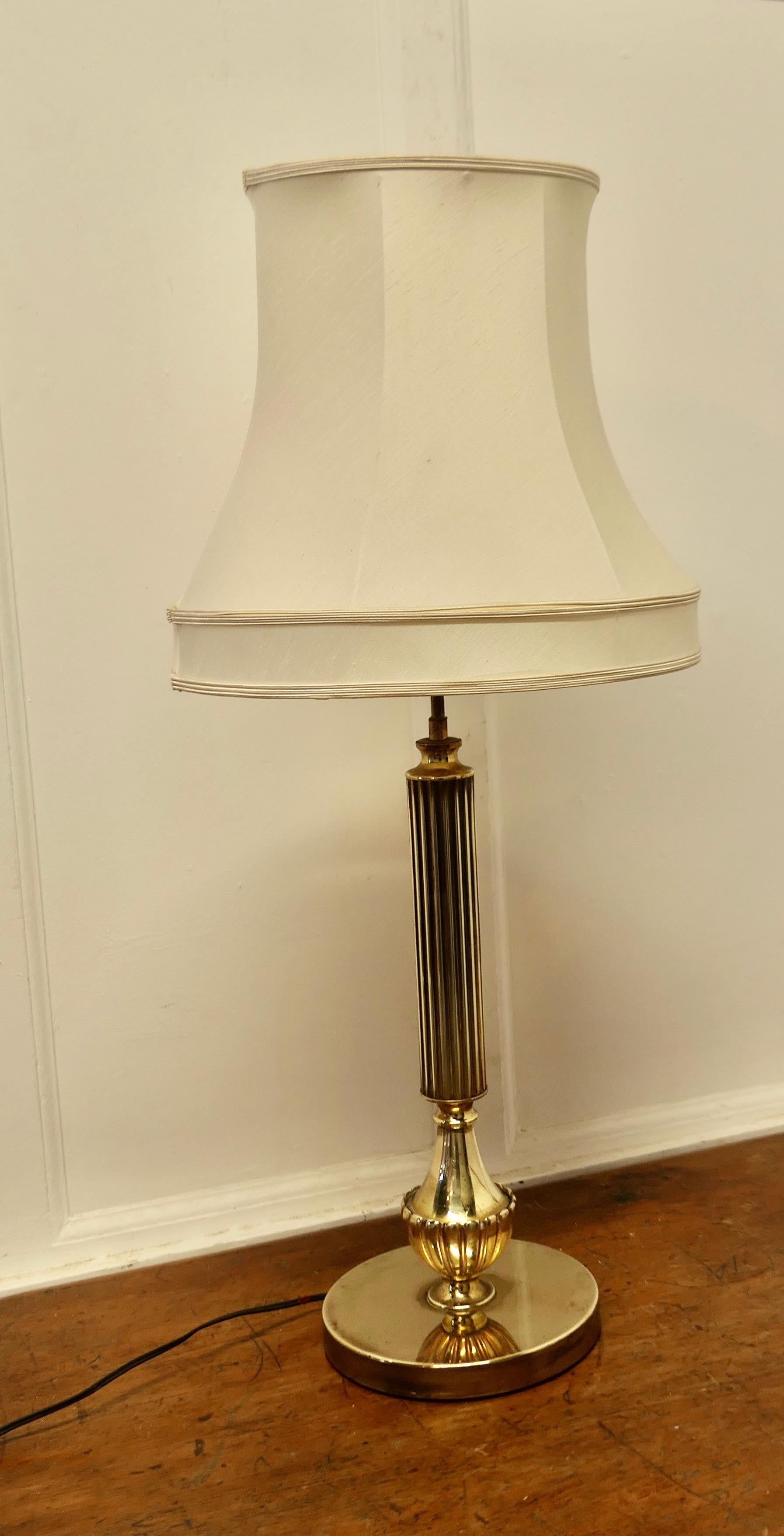 Central Brass Column Table Lamp For Sale 4