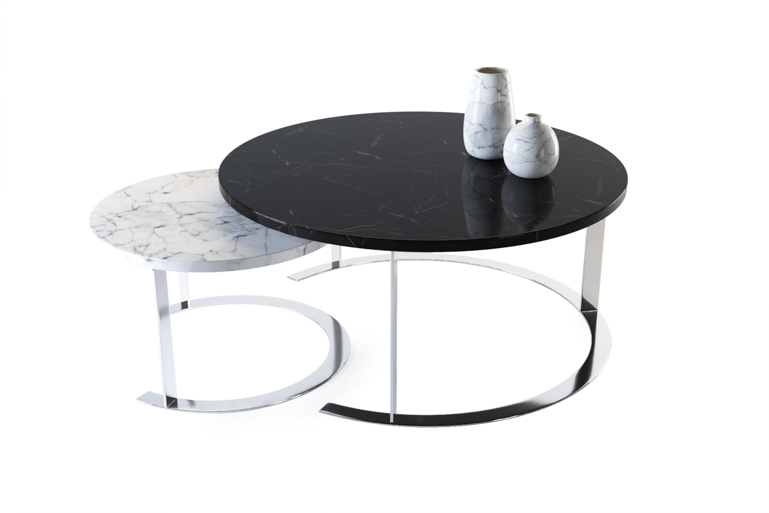 Modern Central Coffe Table Marble Top and Metal legs in polished bronze For Sale