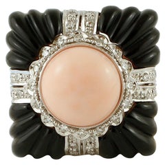 Central Coral, Onyx, Diamonds, Yellow and White Gold Ring