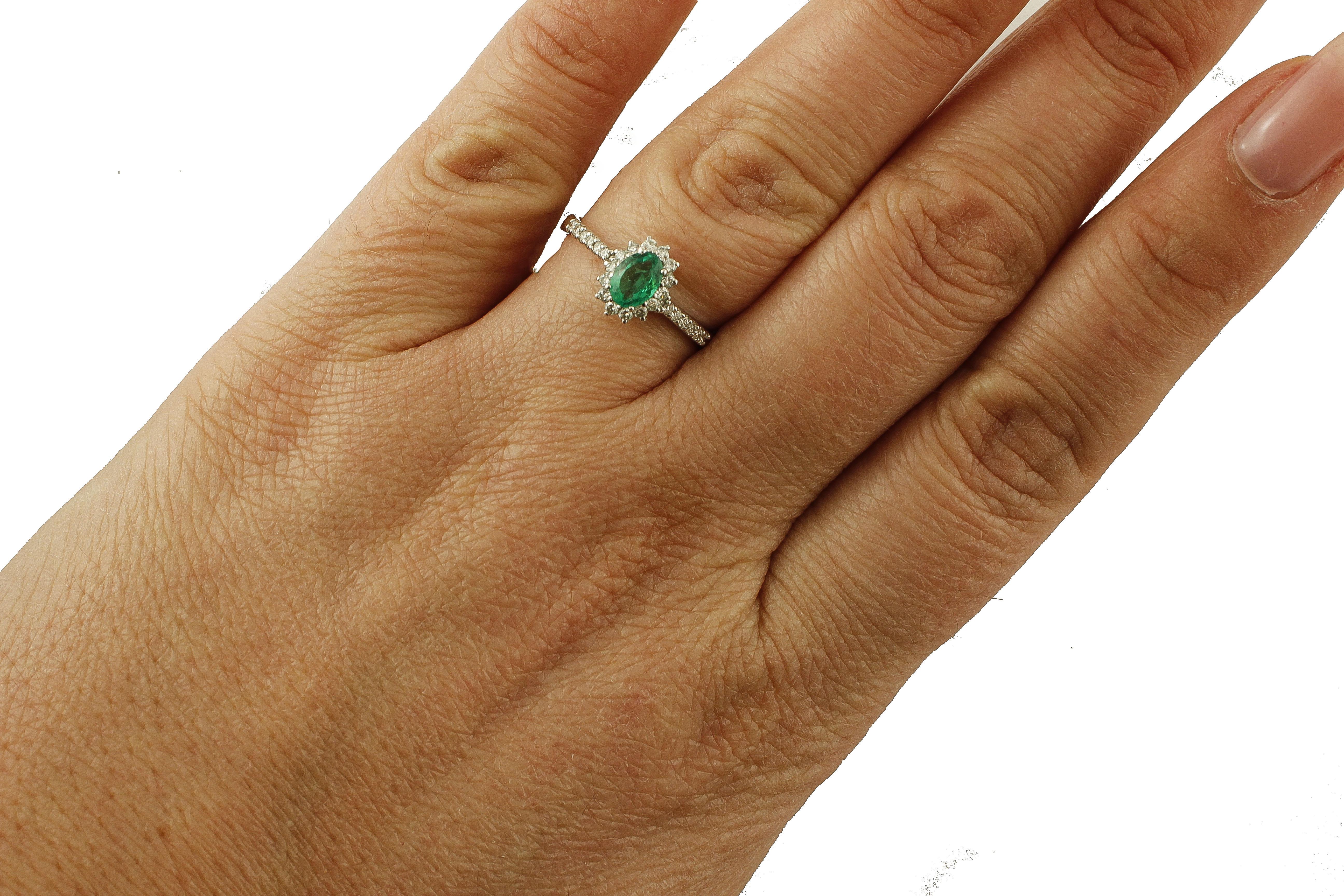 Central Emerald, Diamonds, 18 Karat White Gold Ring 1