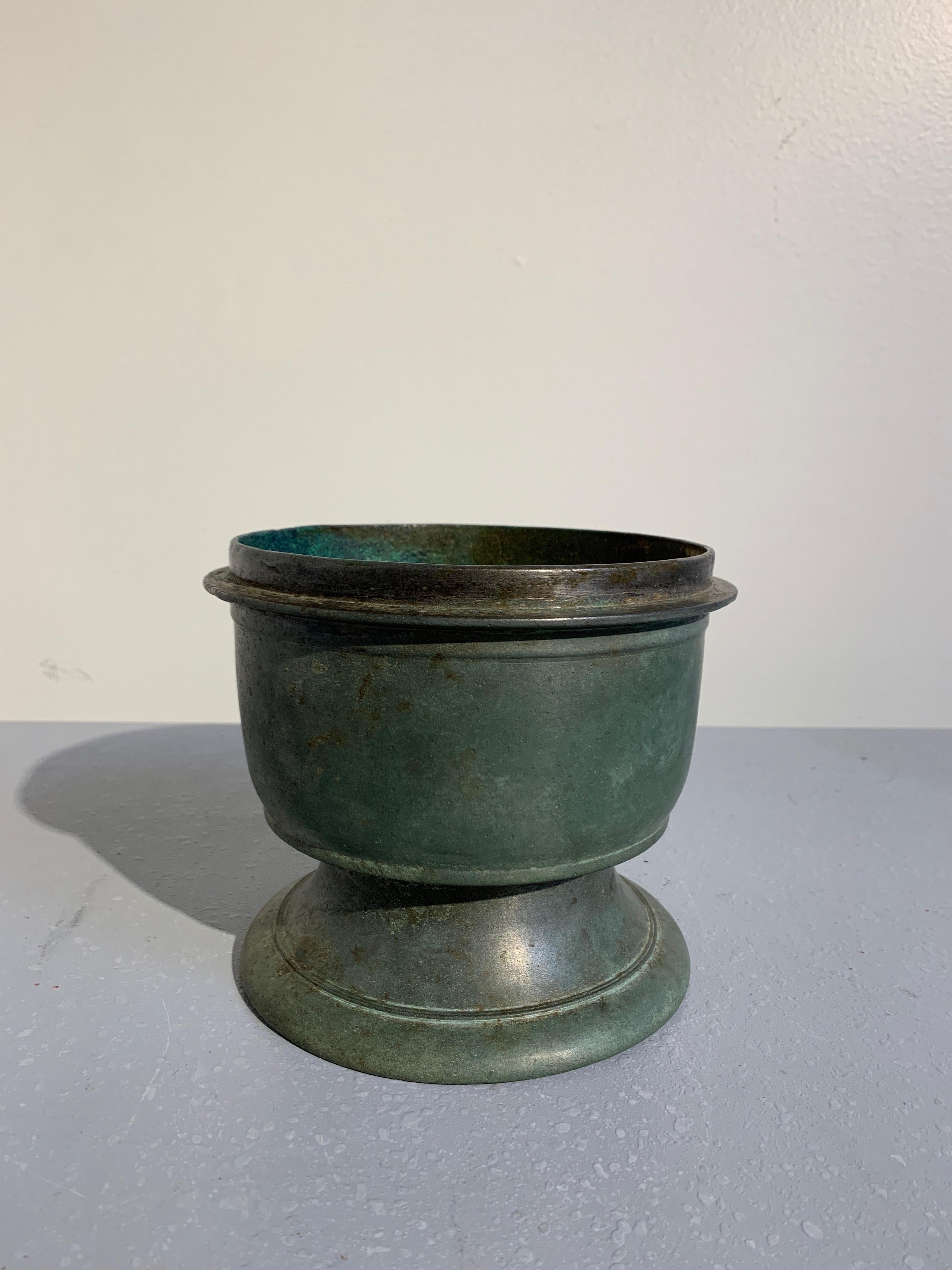 Central Javanese Bronze Footed and Lidded Offering Vessel, 8th-10th Century In Good Condition For Sale In Austin, TX