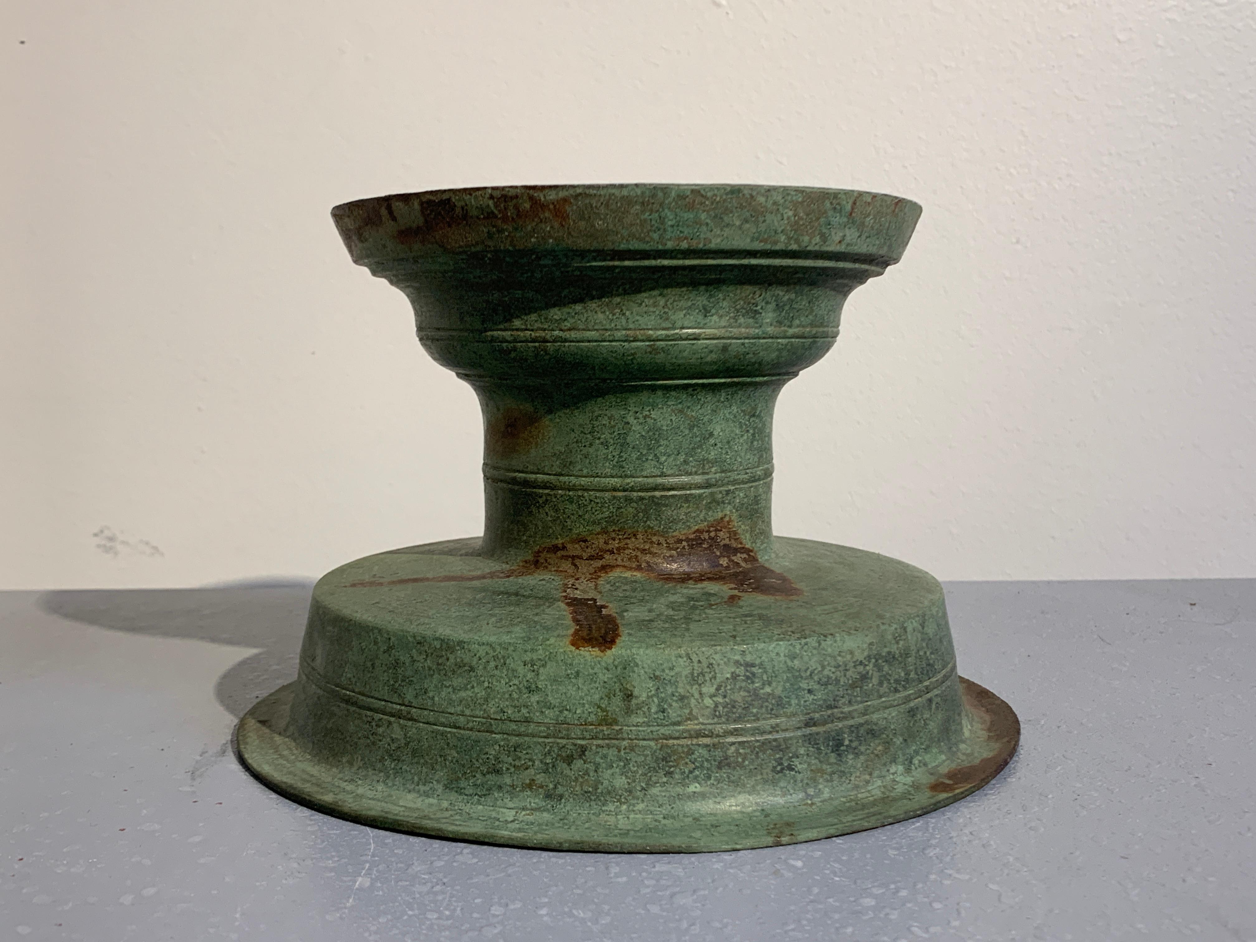 Central Javanese Bronze Footed Offering Vessel, 8th-10th Century For Sale 6