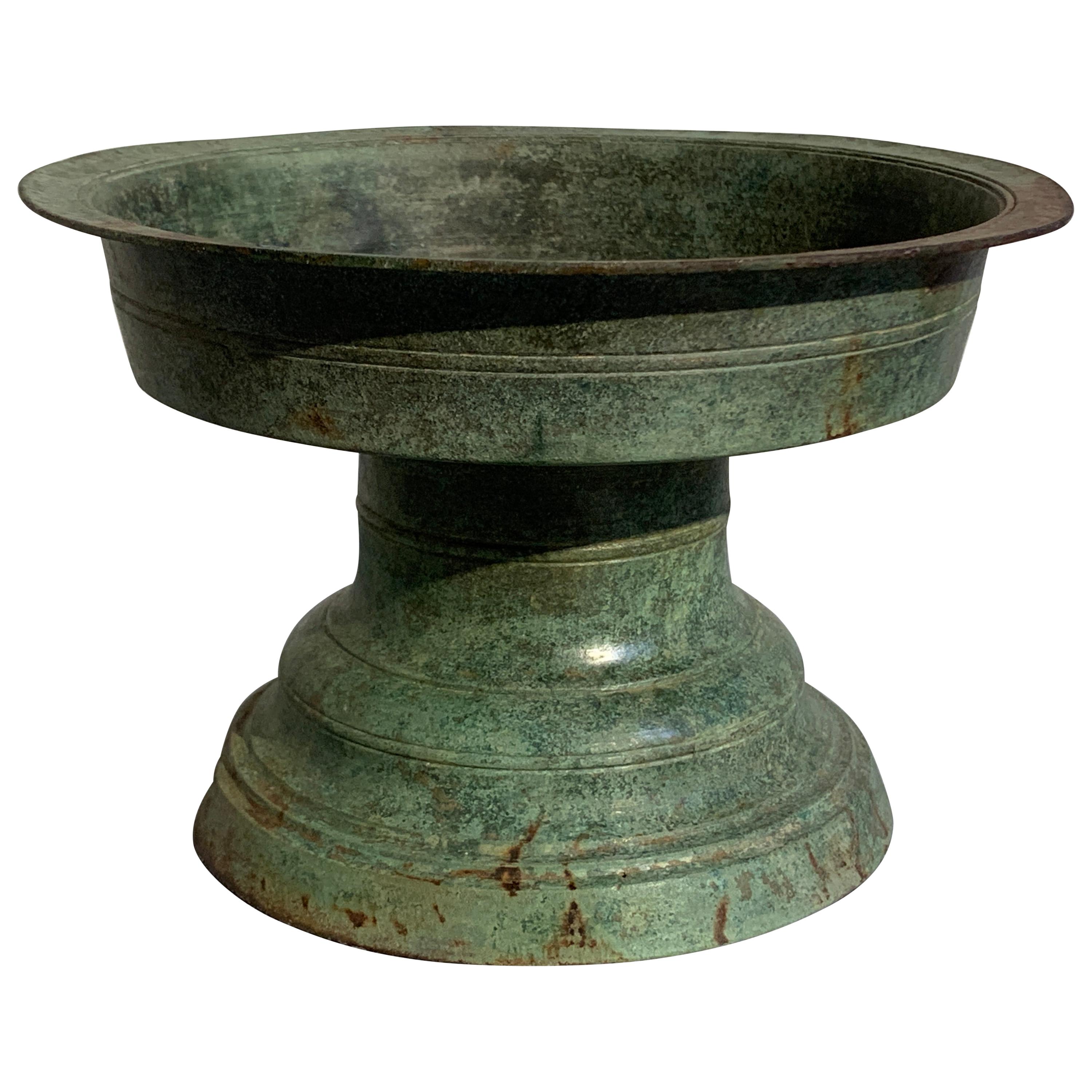 Central Javanese Bronze Footed Offering Vessel, 8th-10th Century For Sale
