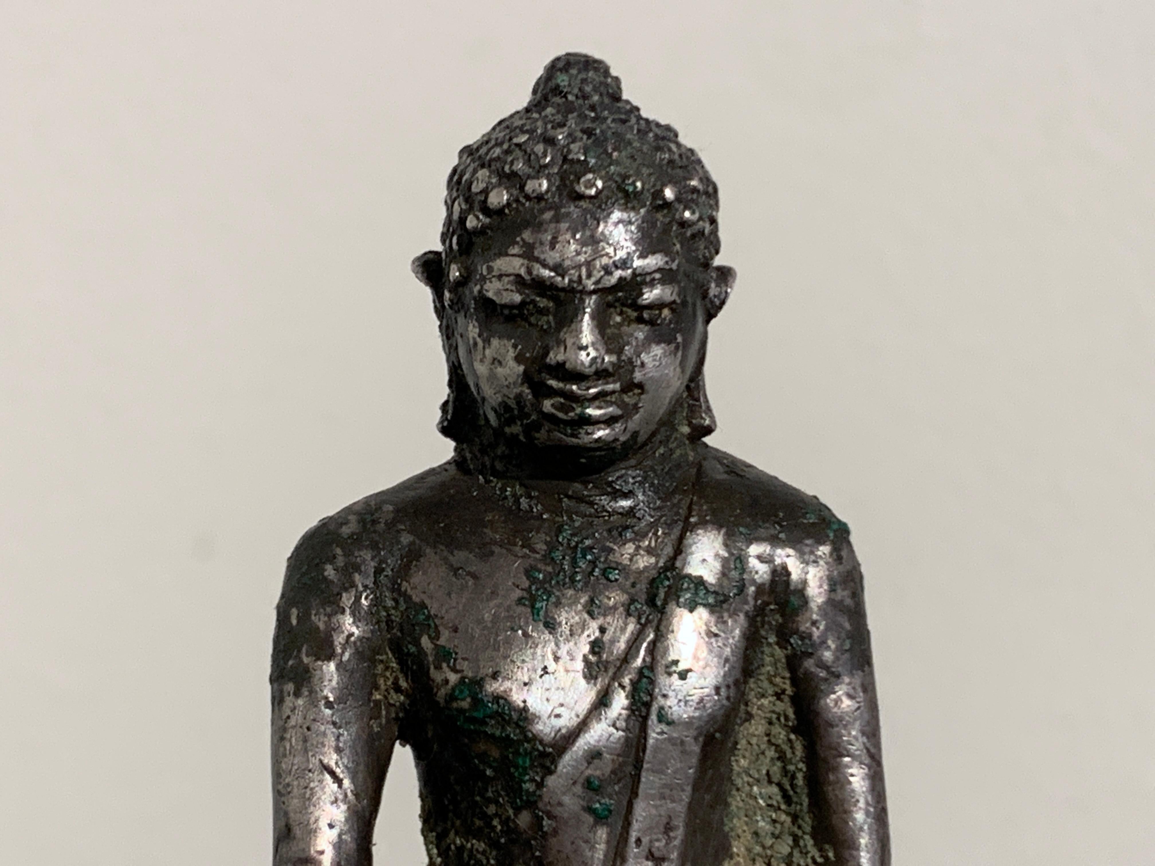 Central Javanese Cast Silver Transcendent Buddha, 9th-12th Century, Indonesia For Sale 4