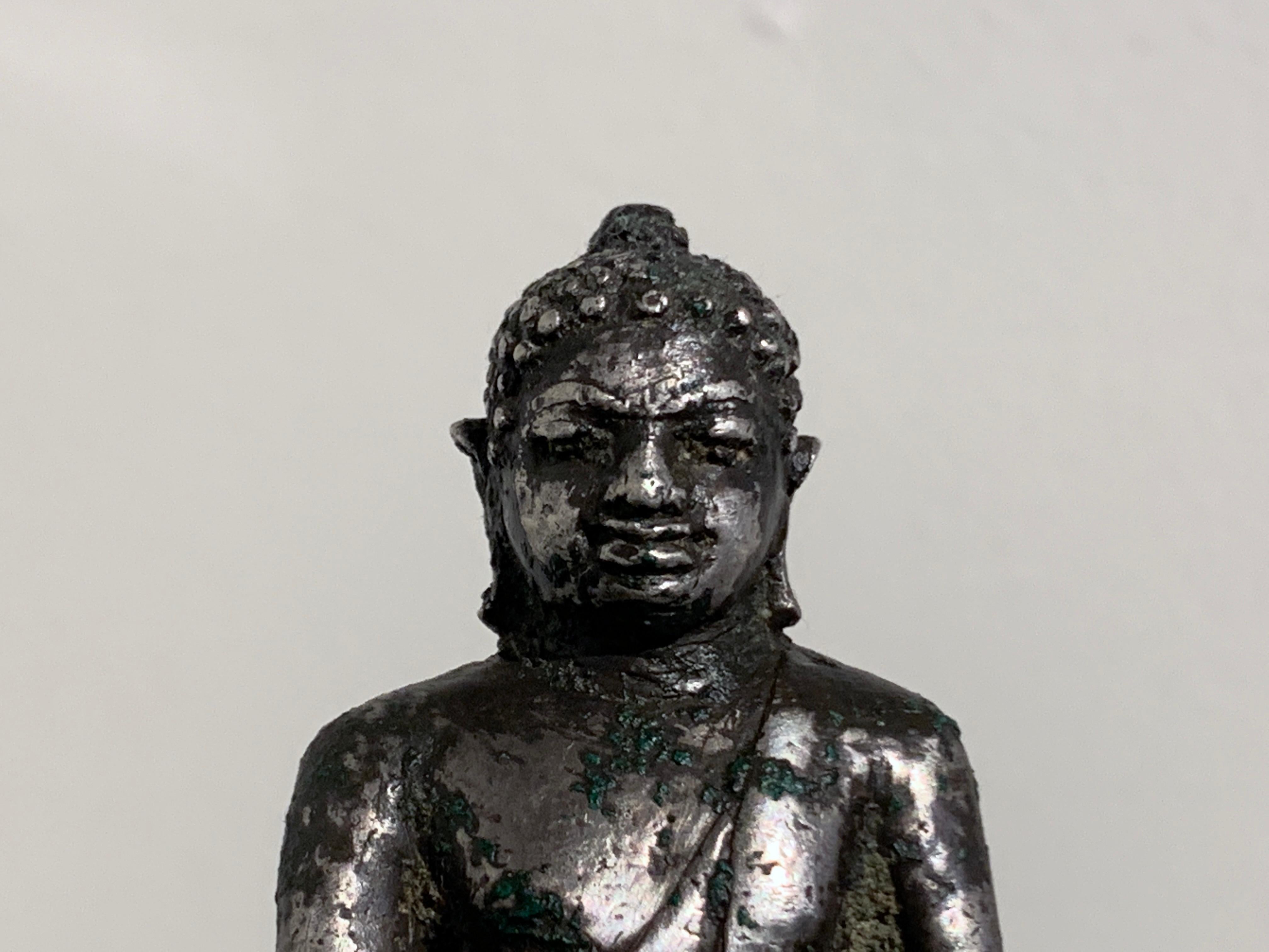 Central Javanese Cast Silver Transcendent Buddha, 9th-12th Century, Indonesia For Sale 5