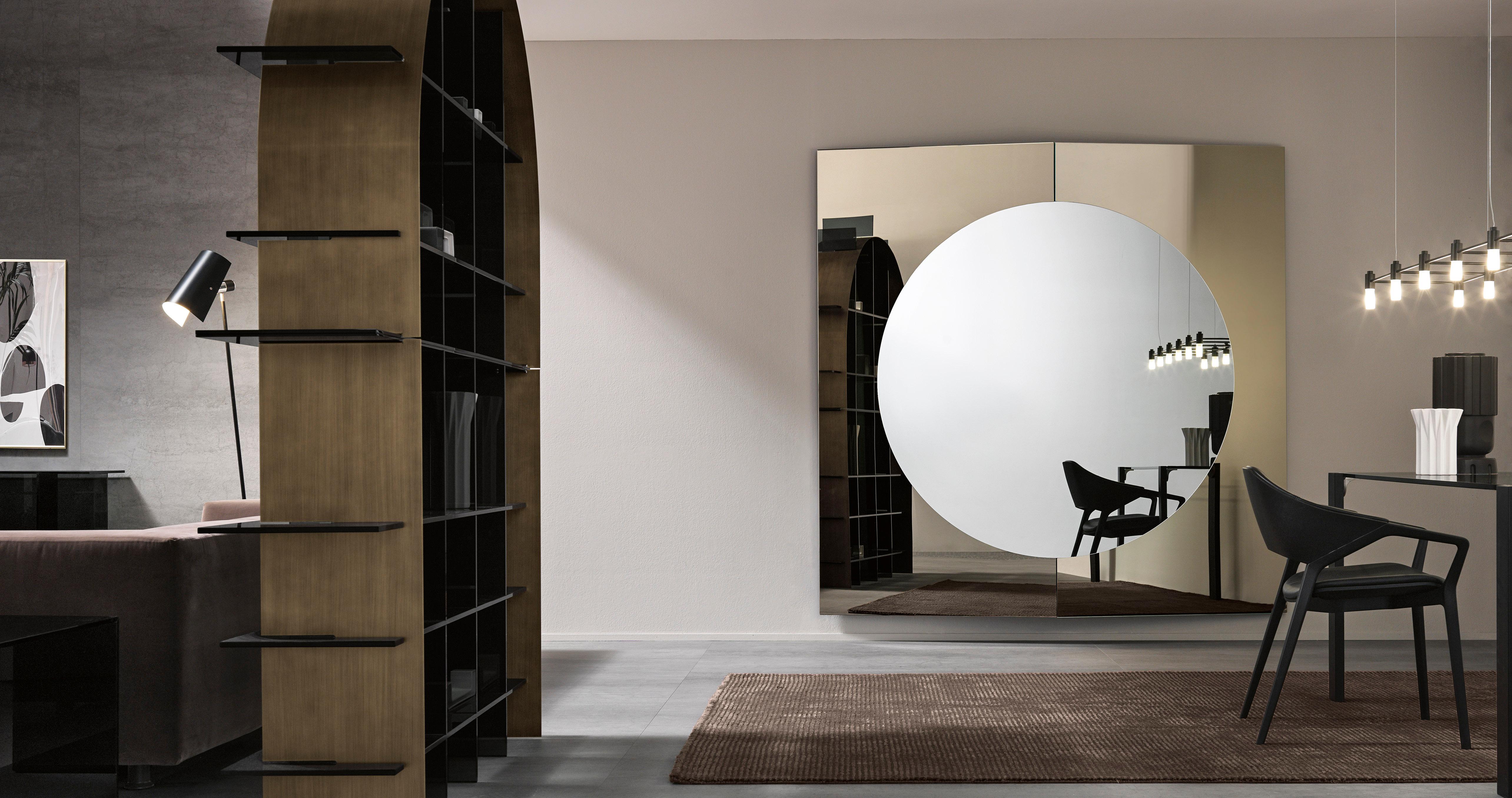 italien Miroir mural central, conçu par Francesco Forcellini, fabriqué en Italie en vente