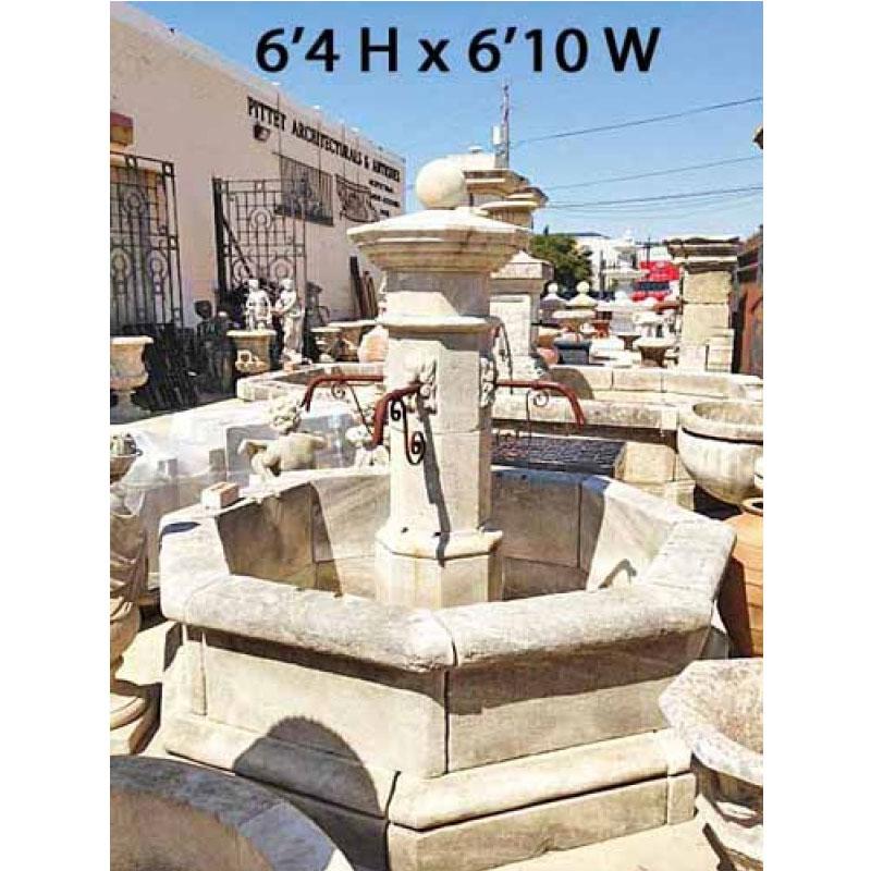 Centrale Octo Limestone Fountain In Good Condition In Dallas, TX