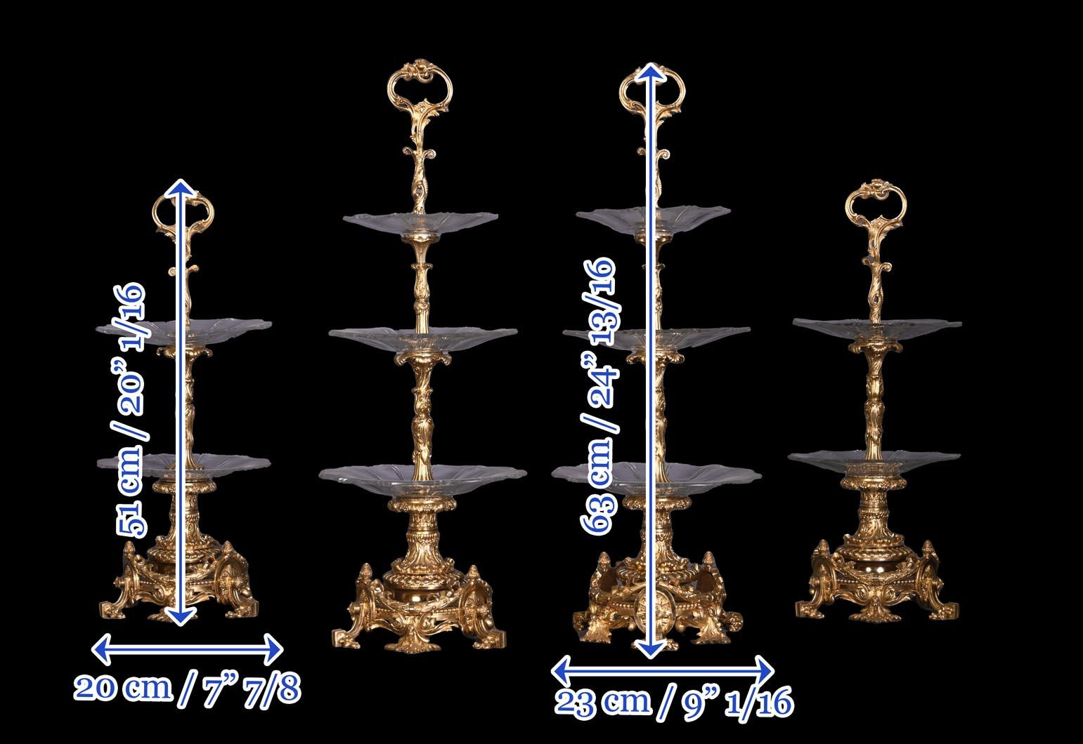 Centro de mesa de estilo Napoléon III en bronce dorado y cristal chapado, verso 185 Bronce en venta