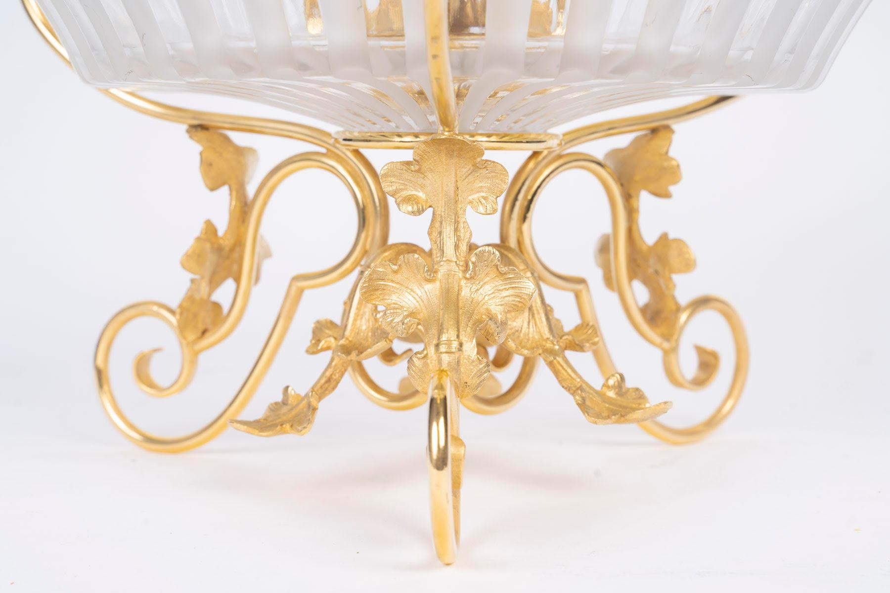 Tafelaufsatz von Maison Baccarat aus Kristall und vergoldeter Bronze, Stil Napoleon III. (Französisch) im Angebot