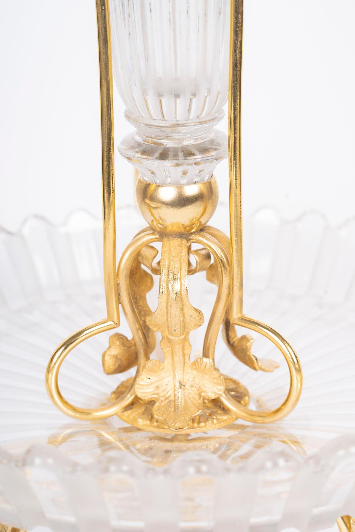 Tafelaufsatz von Maison Baccarat aus Kristall und vergoldeter Bronze, Stil Napoleon III. im Zustand „Gut“ im Angebot in Saint-Ouen, FR