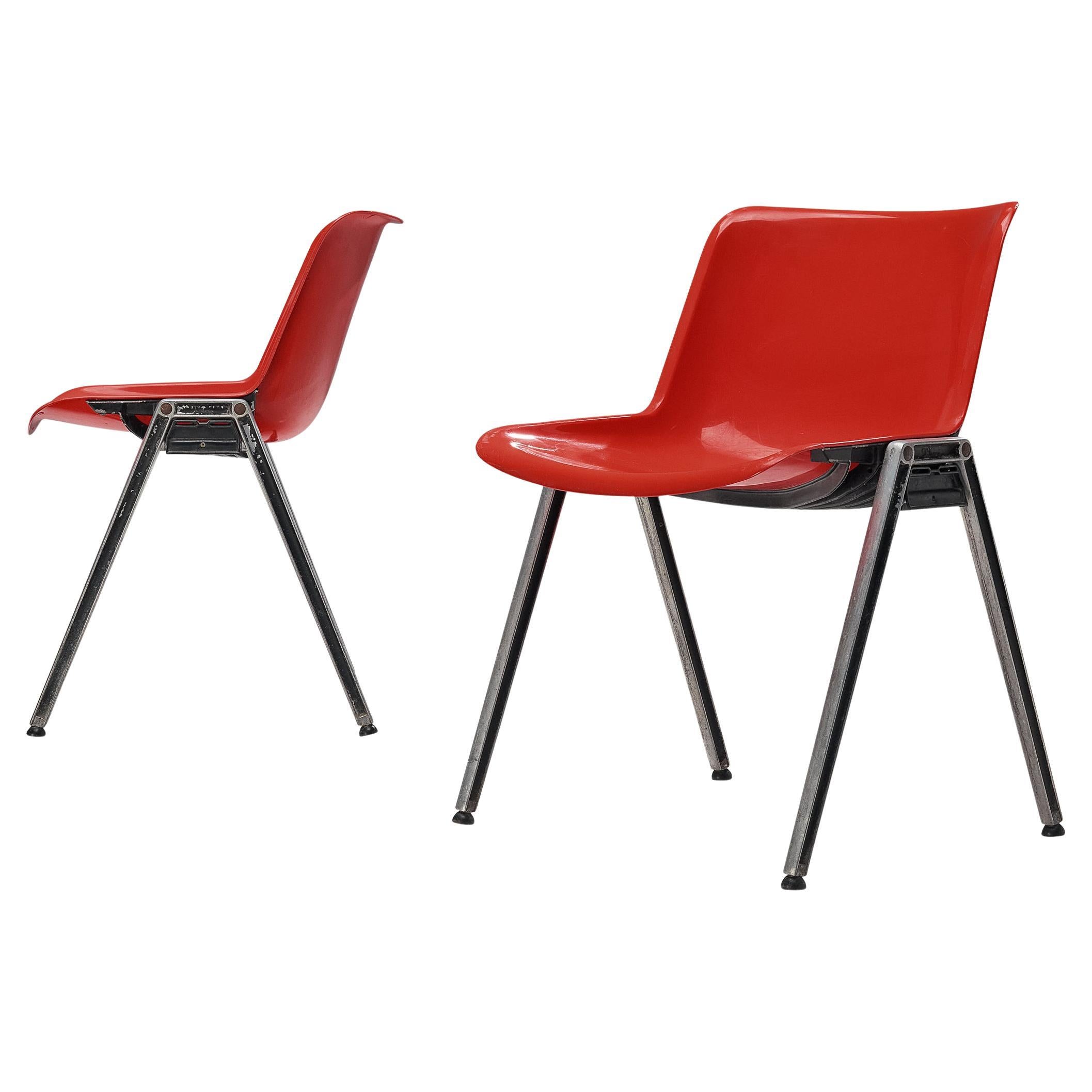 Centro Progetti Tecno Paire de chaises 'Modus' empilables en vente