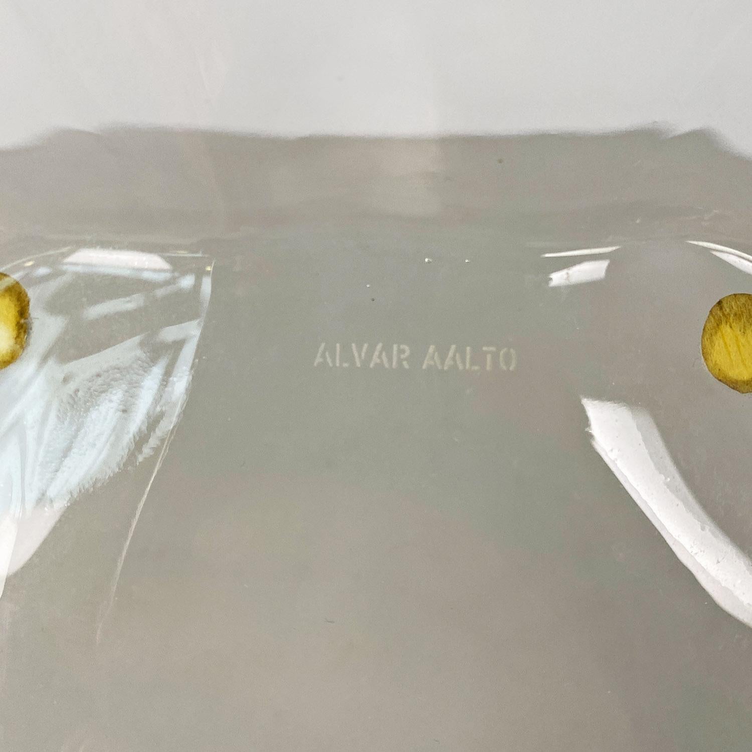 Modern Finnish glass bowl centerpiece, Alvar Aalto for IIttala, 1990s For Sale 4