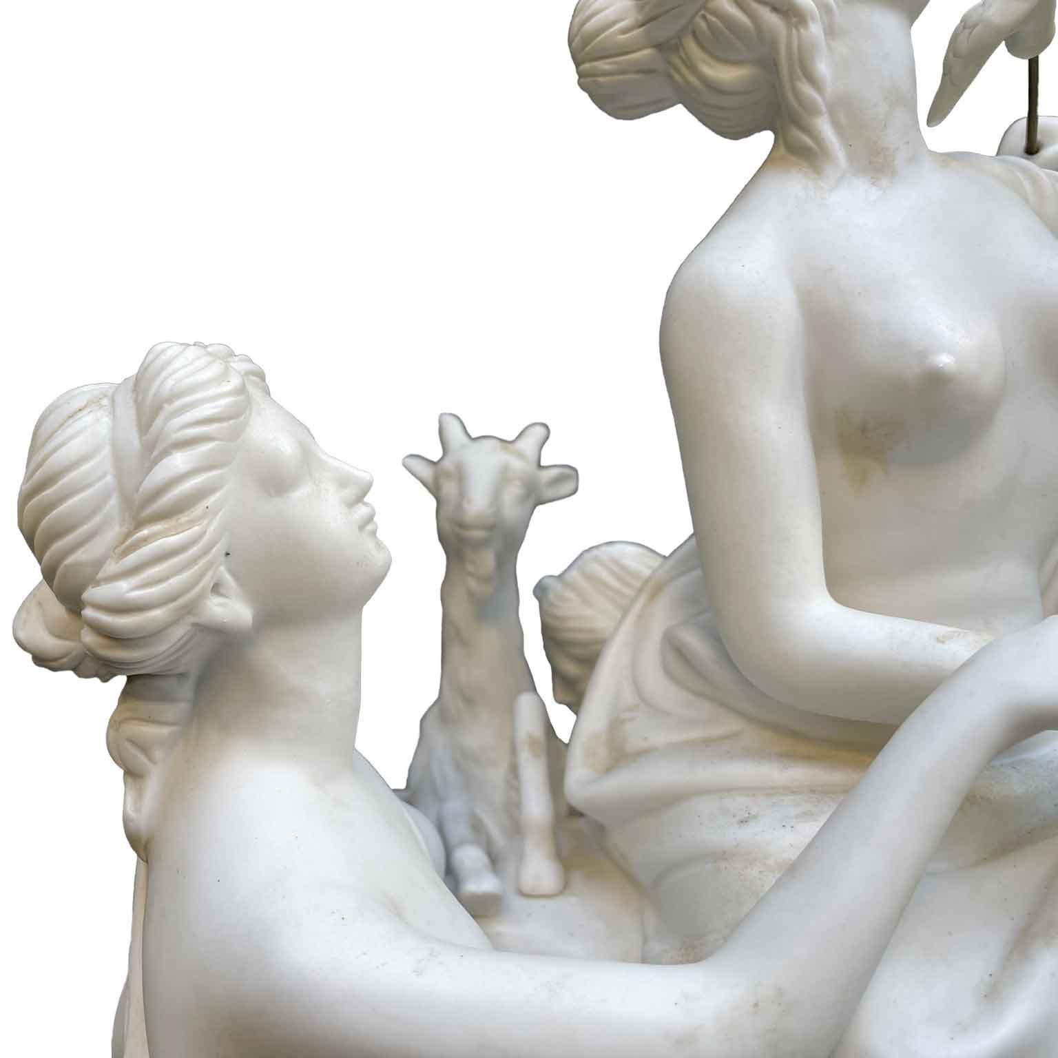 20. Jahrhundert Biskuit weißes Porzellan Tafelaufsatz Mythologische Skulpturengruppe im Angebot 6