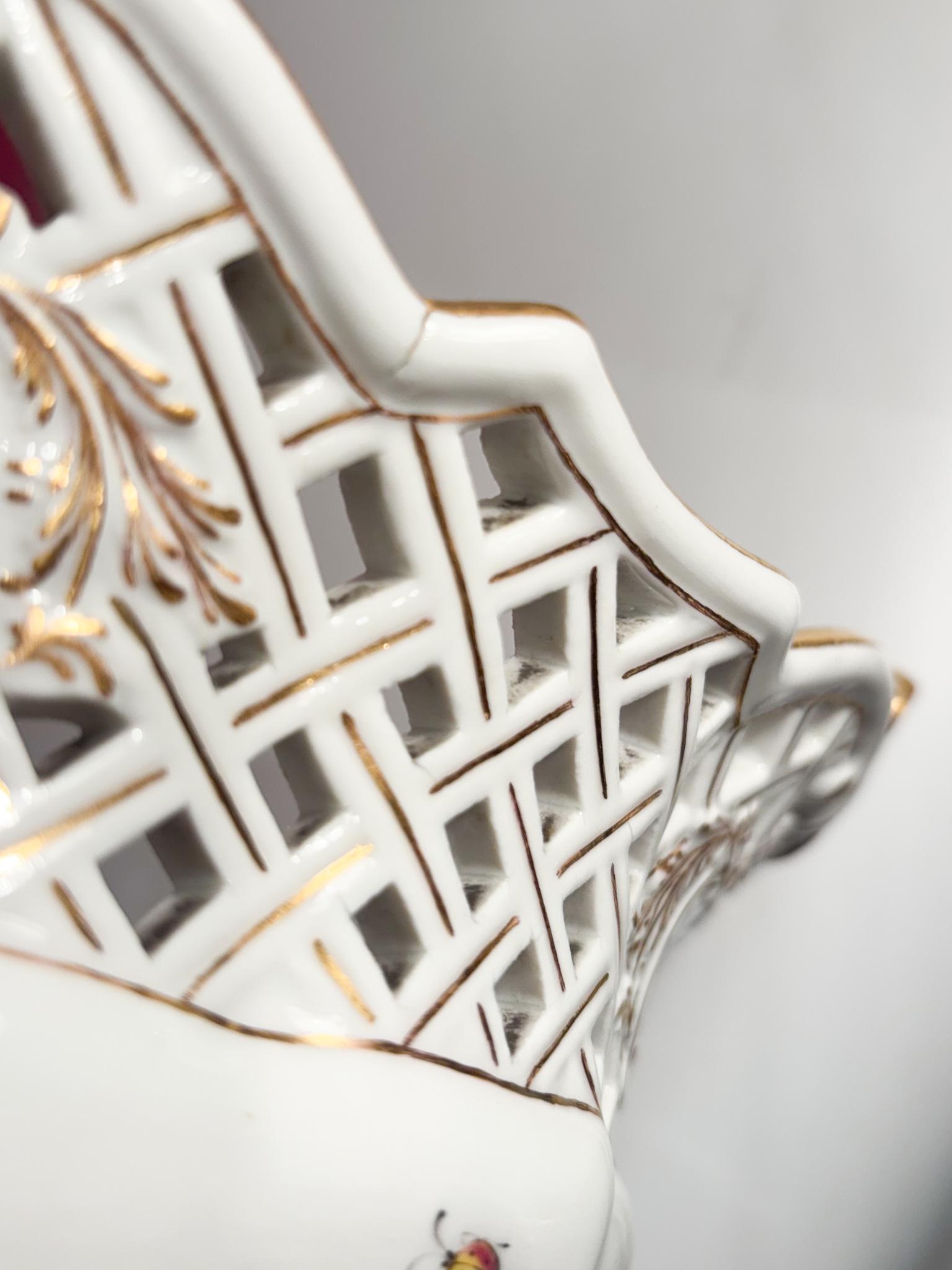 Centrotavola in Porcellana di Meissen 1860 - 1924 For Sale 6