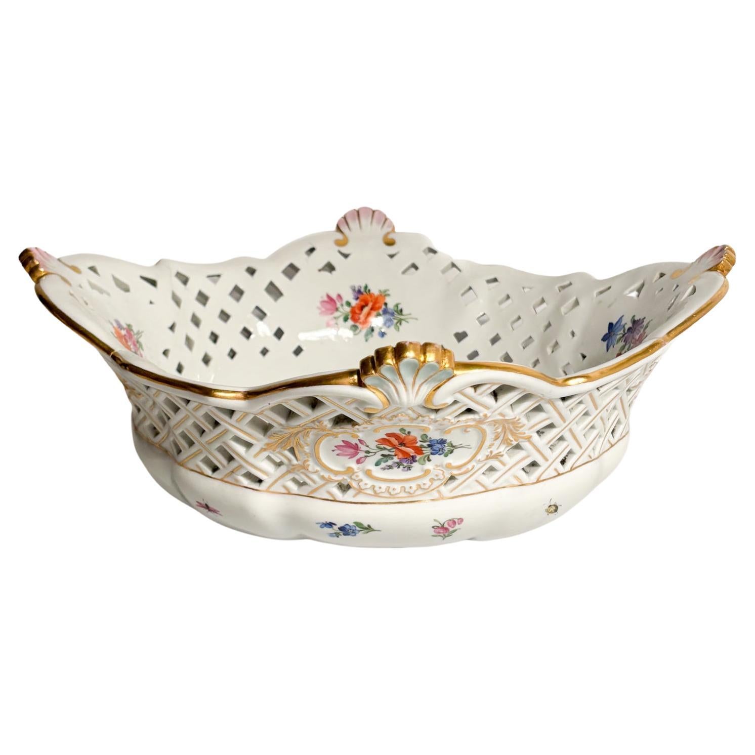 Centrotavola in Porcellana di Meissen 1860 - 1924 For Sale