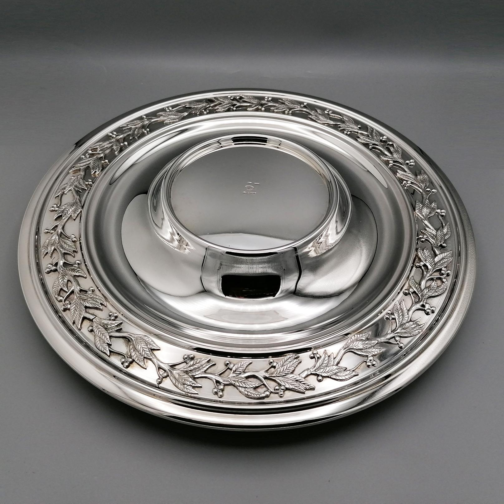 Centro de mesa de estilo renacentista italiano con placa de plata maciza en venta 3