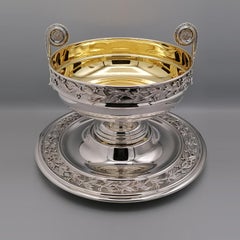 Centre de table de style Renaissance italienne avec plateau en argent massif