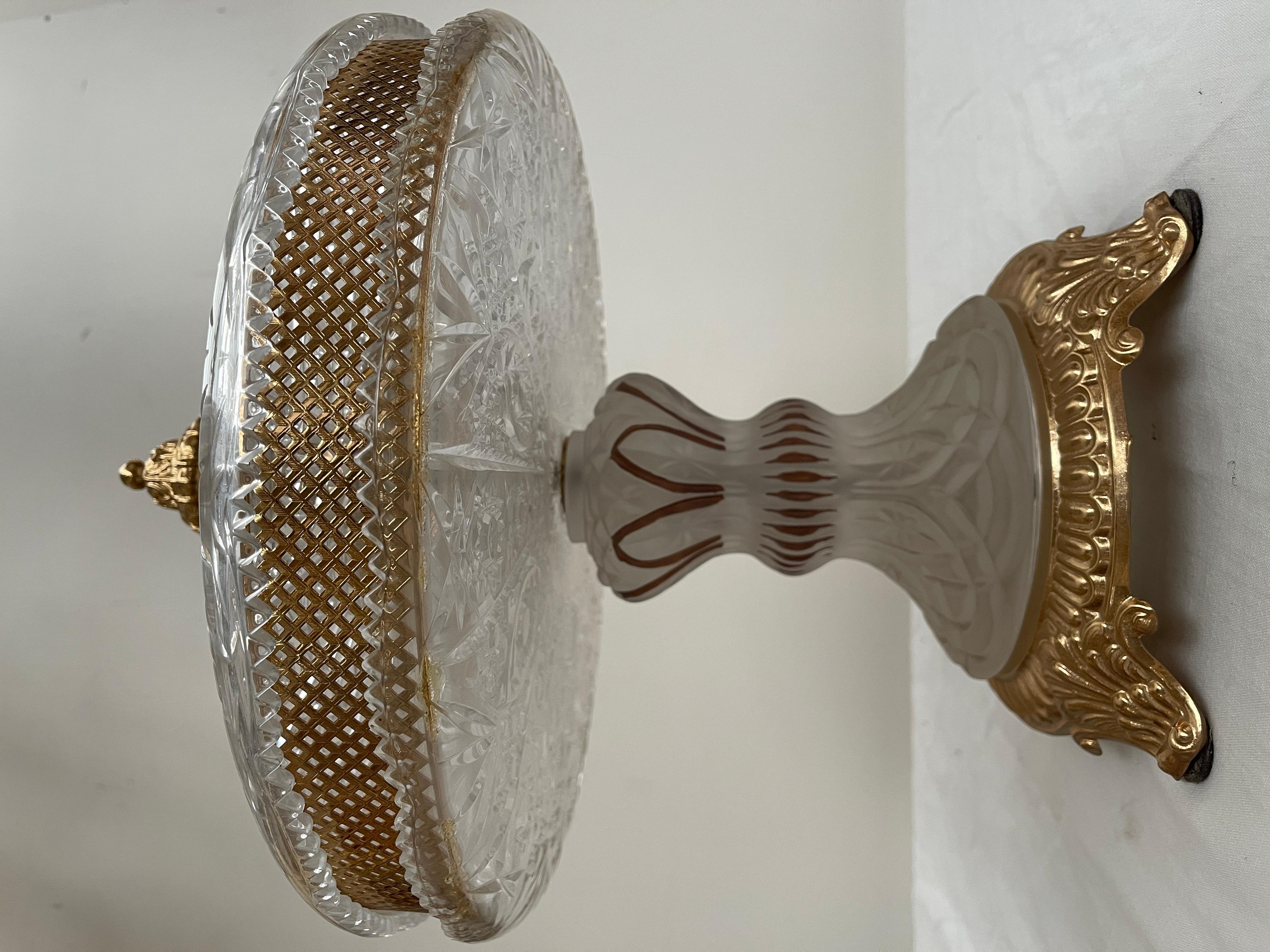 Lujoso centro de mesa de cristal italiano y bronce dorado estilo parisino de los años 90 en venta 5