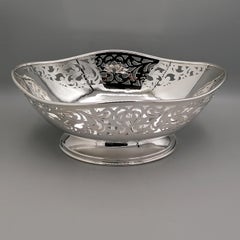 Centrotavola ovale in argento massiccio