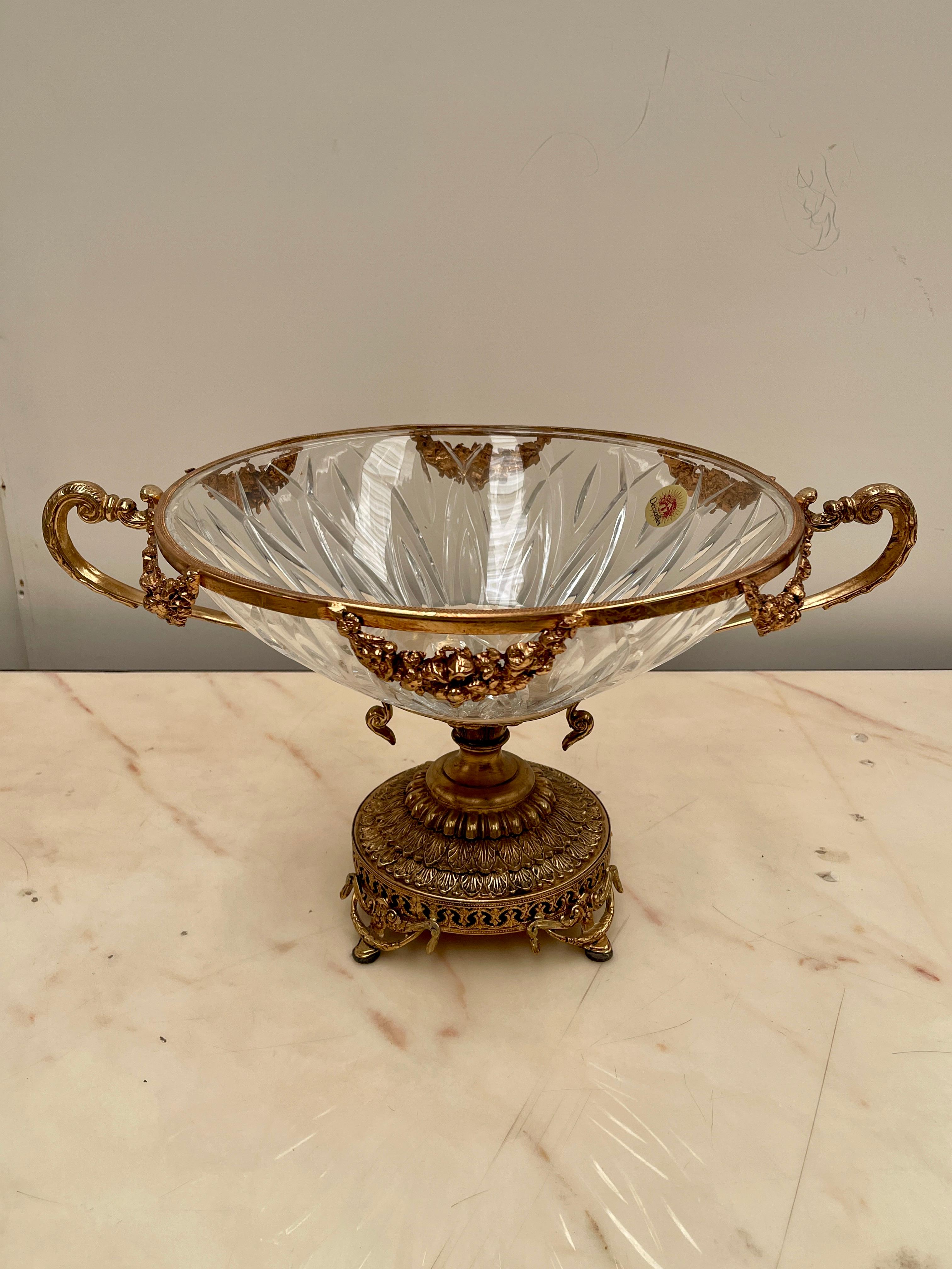 Centrotavola rinascimentale di versailles in bronzo e cristallo anni '70 (Sonstiges) im Angebot