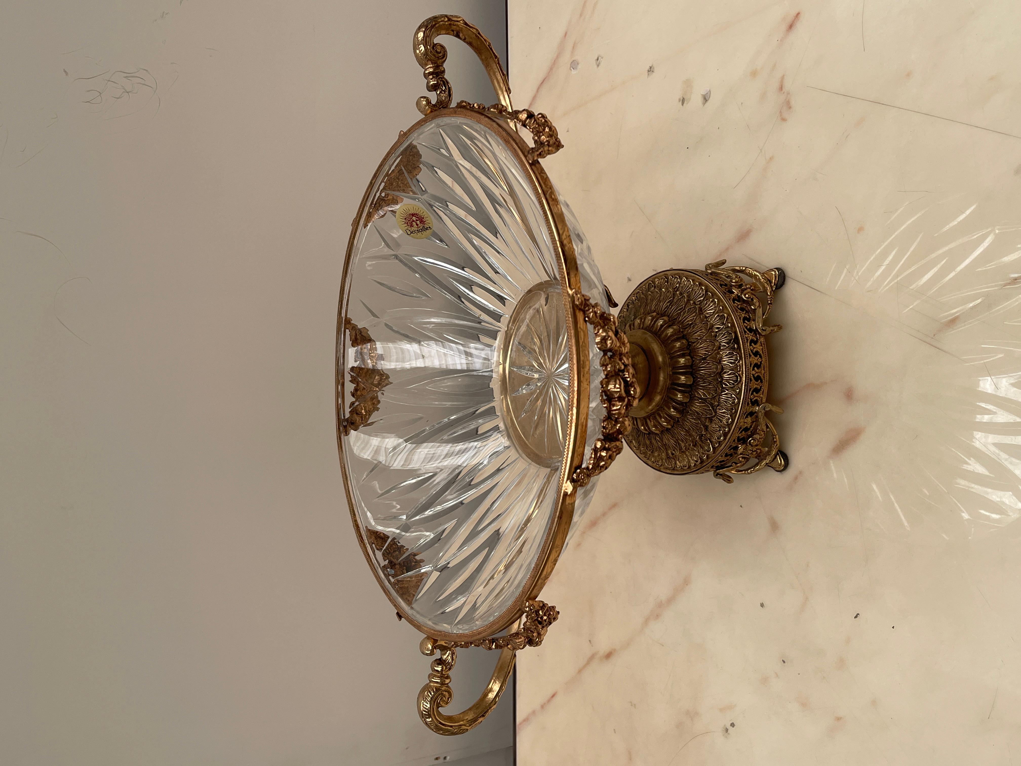 Centrotavola rinascimentale di versailles in bronzo e cristallo anni '70 (Bronze) im Angebot